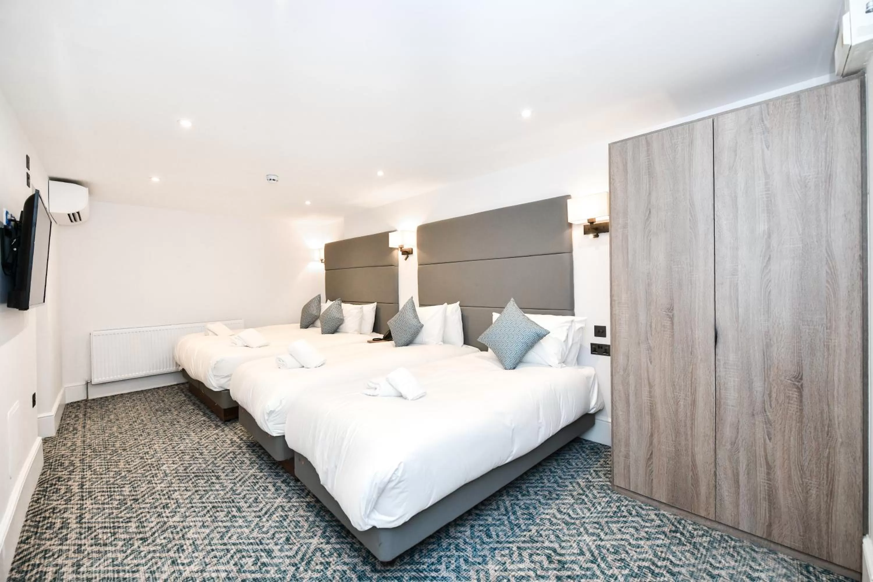 Family, Bed in The J Hyde Park - A Park Avenue Hotel