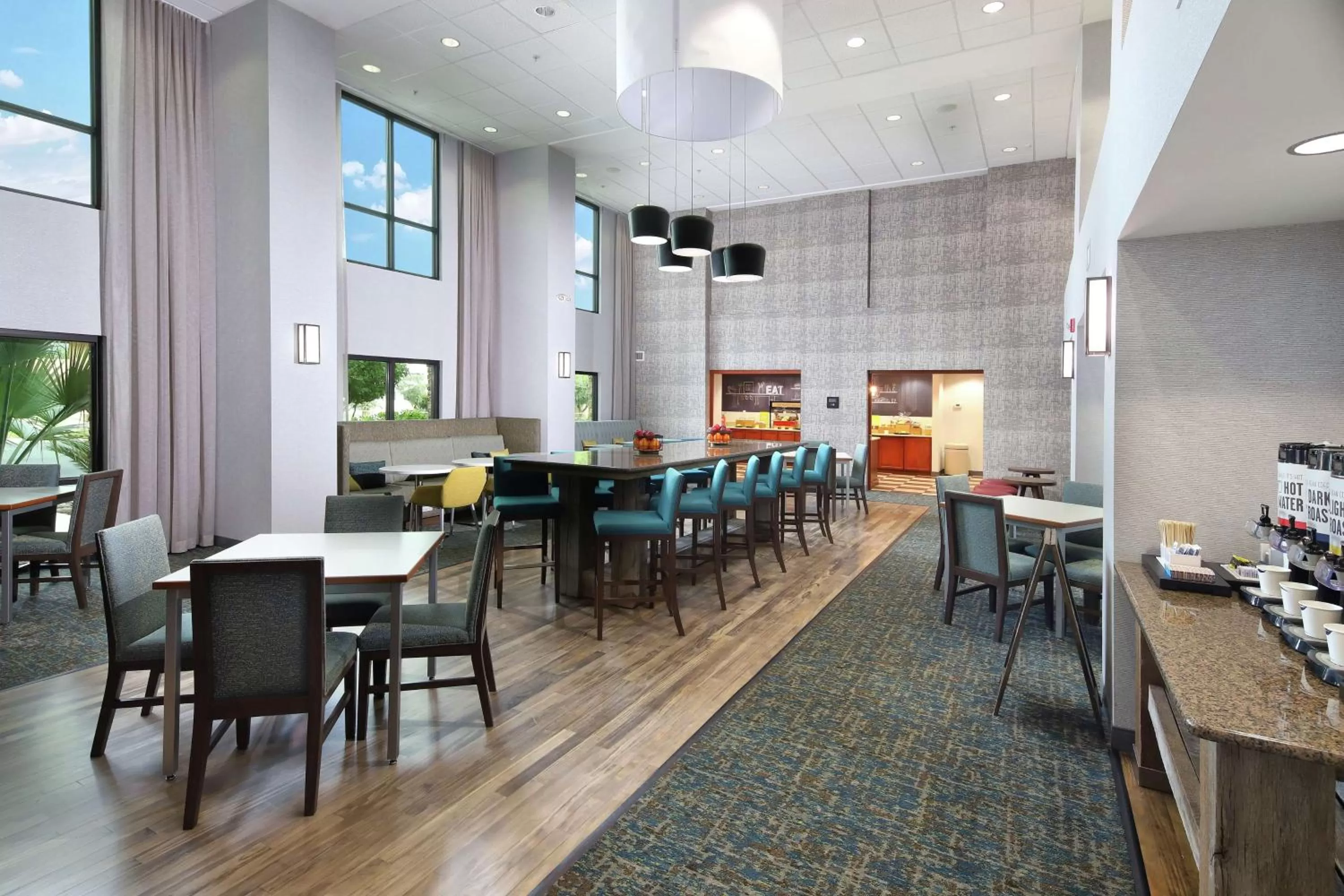 Lobby or reception in Hampton Inn & Suites Tucson East