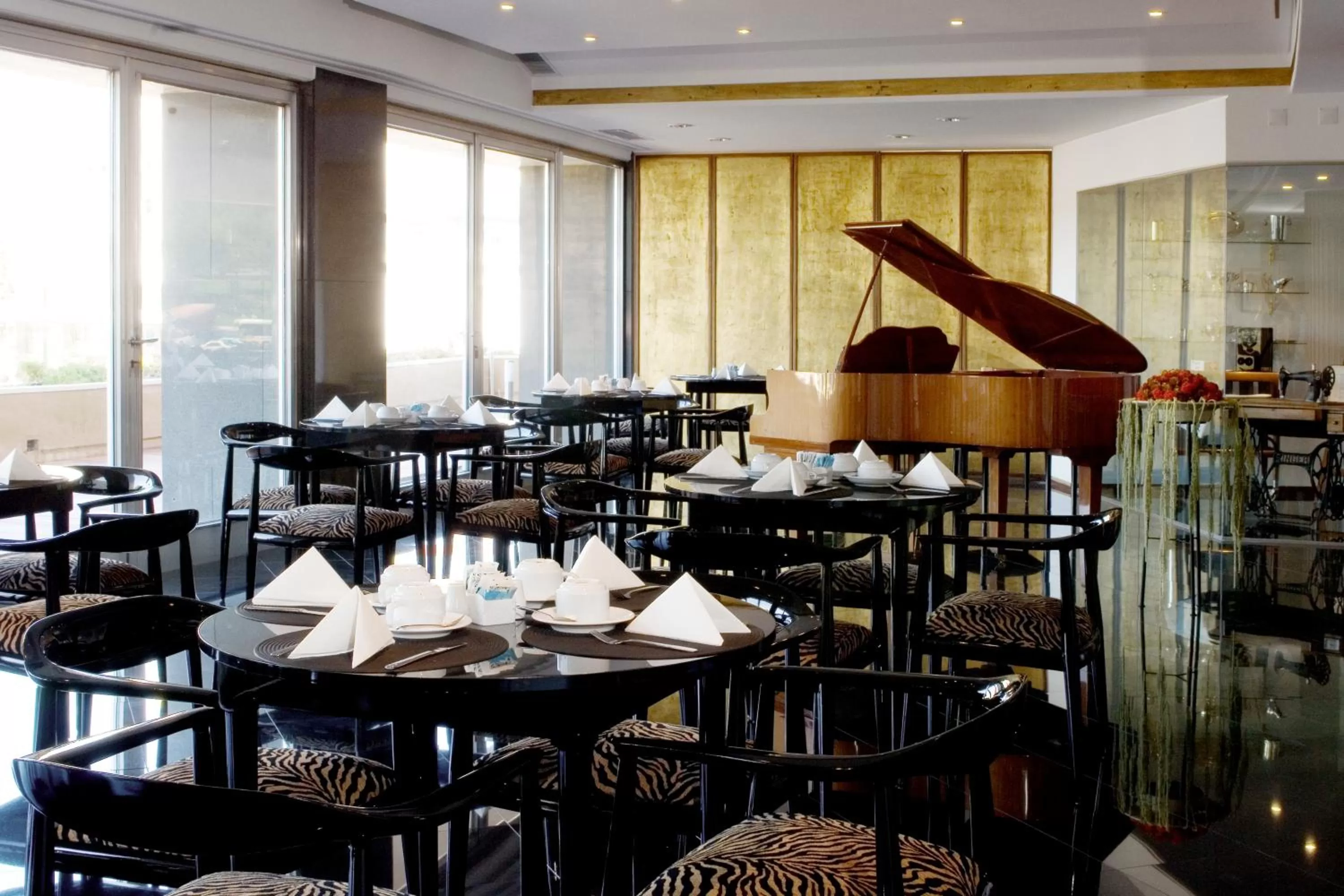 Restaurant/places to eat in Hotel Florida