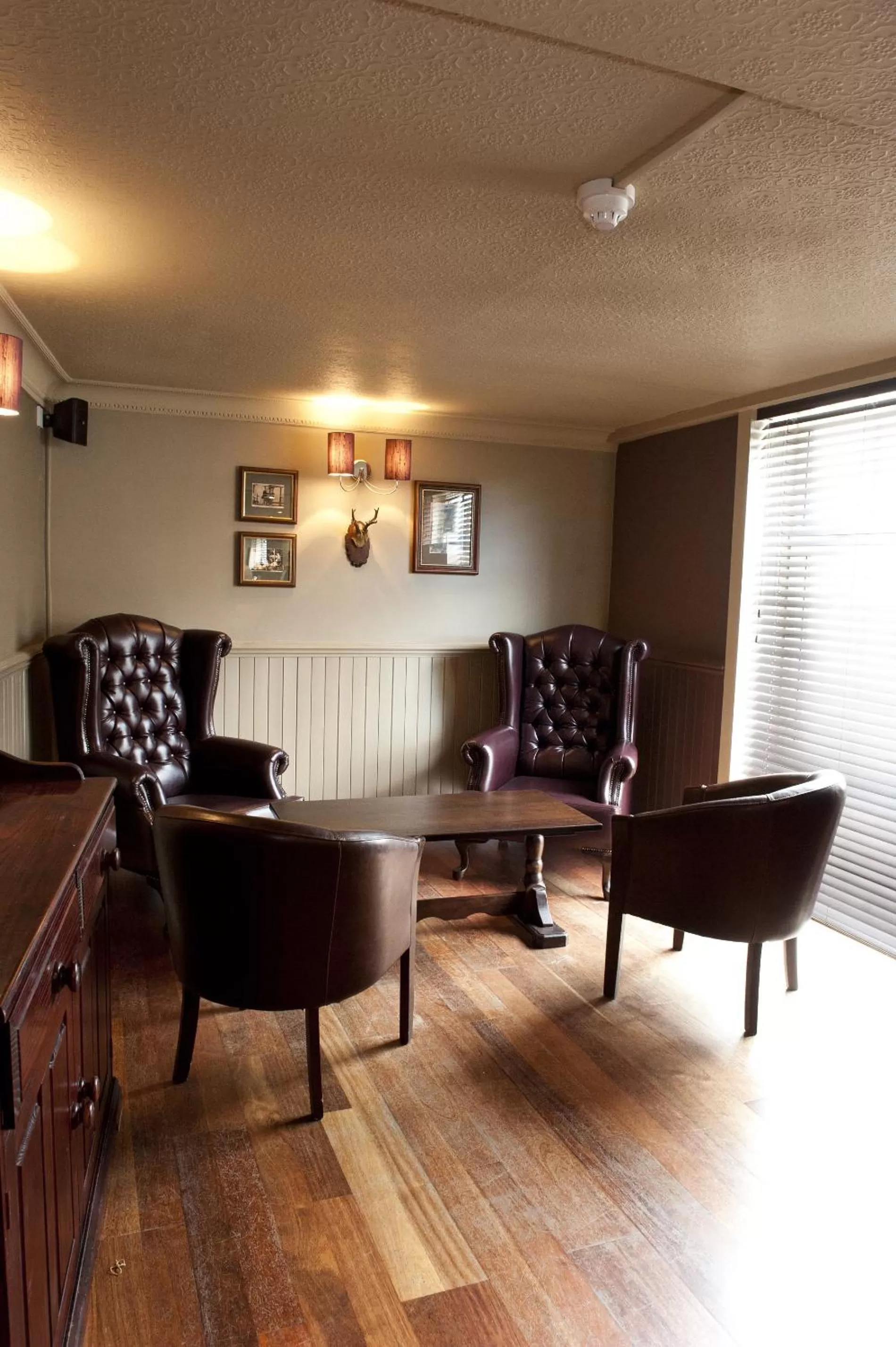 Restaurant/places to eat in The Crown Inn