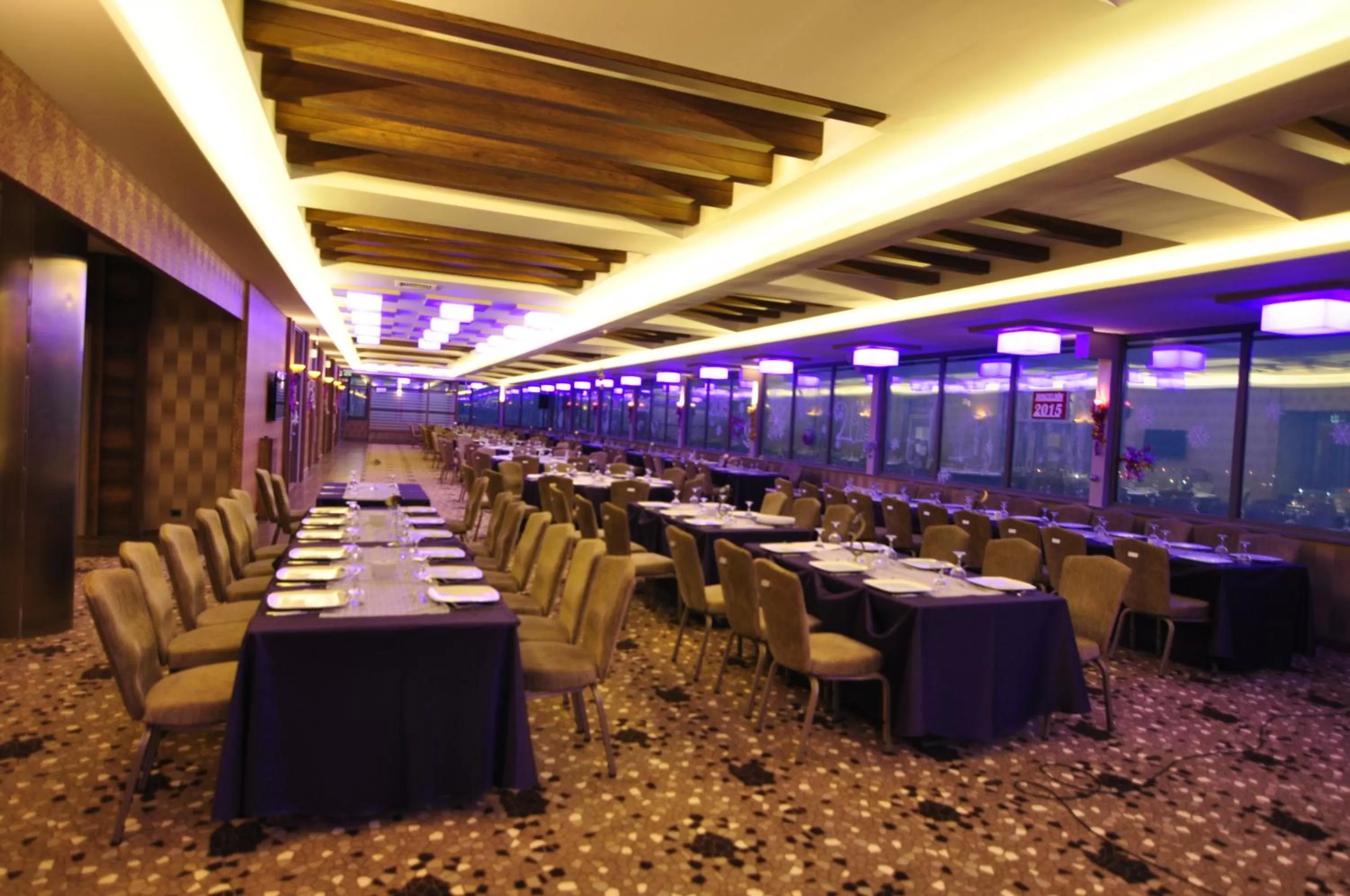 Restaurant/places to eat in Grand Asya Hotel