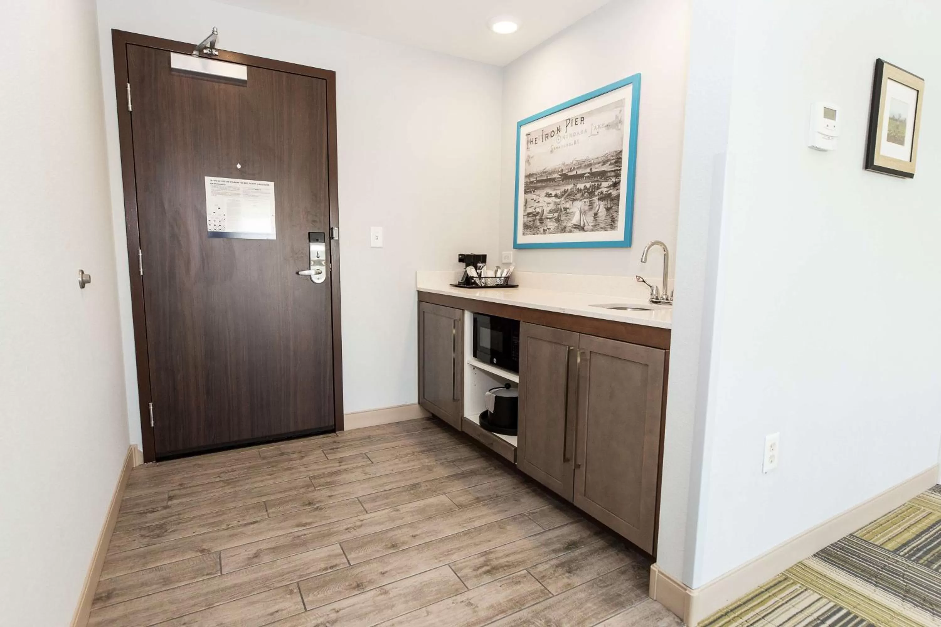 Kitchen or kitchenette in Hampton Inn & Suites Syracuse North Airport Area