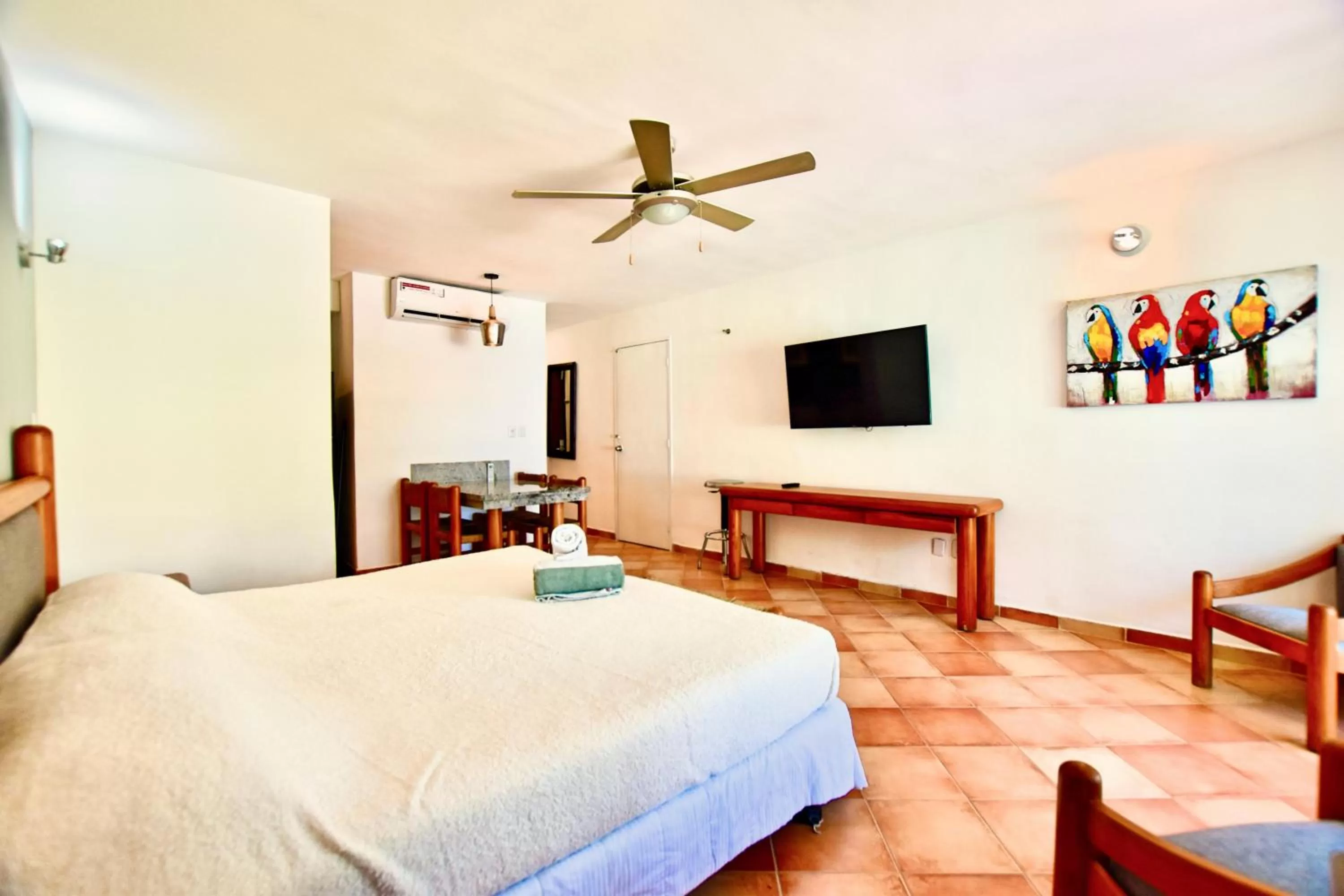 TV and multimedia, Bed in Solymar Condo Beach Resort by Casago