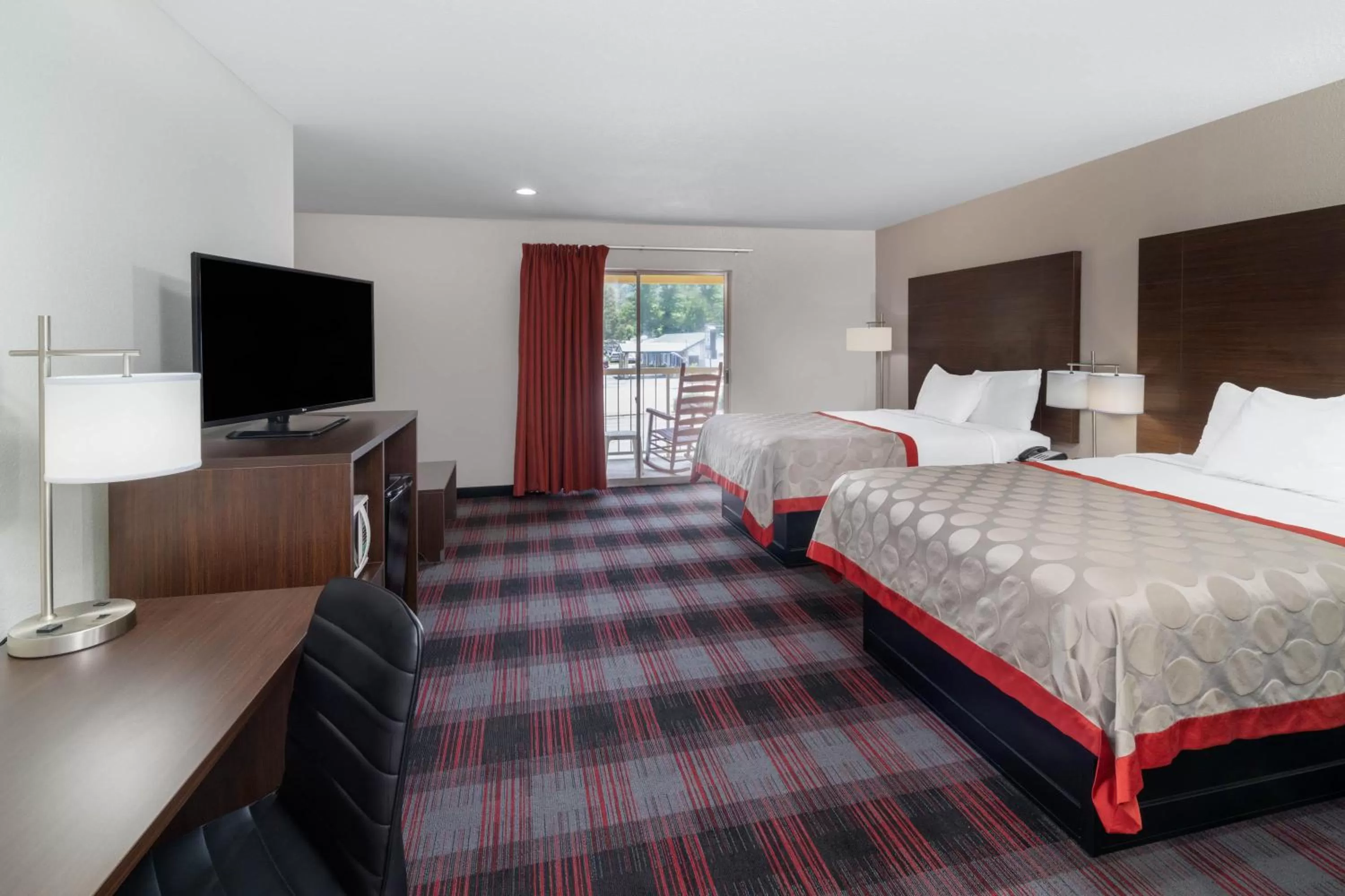 Bedroom, Bed in Ramada by Wyndham Maggie Valley