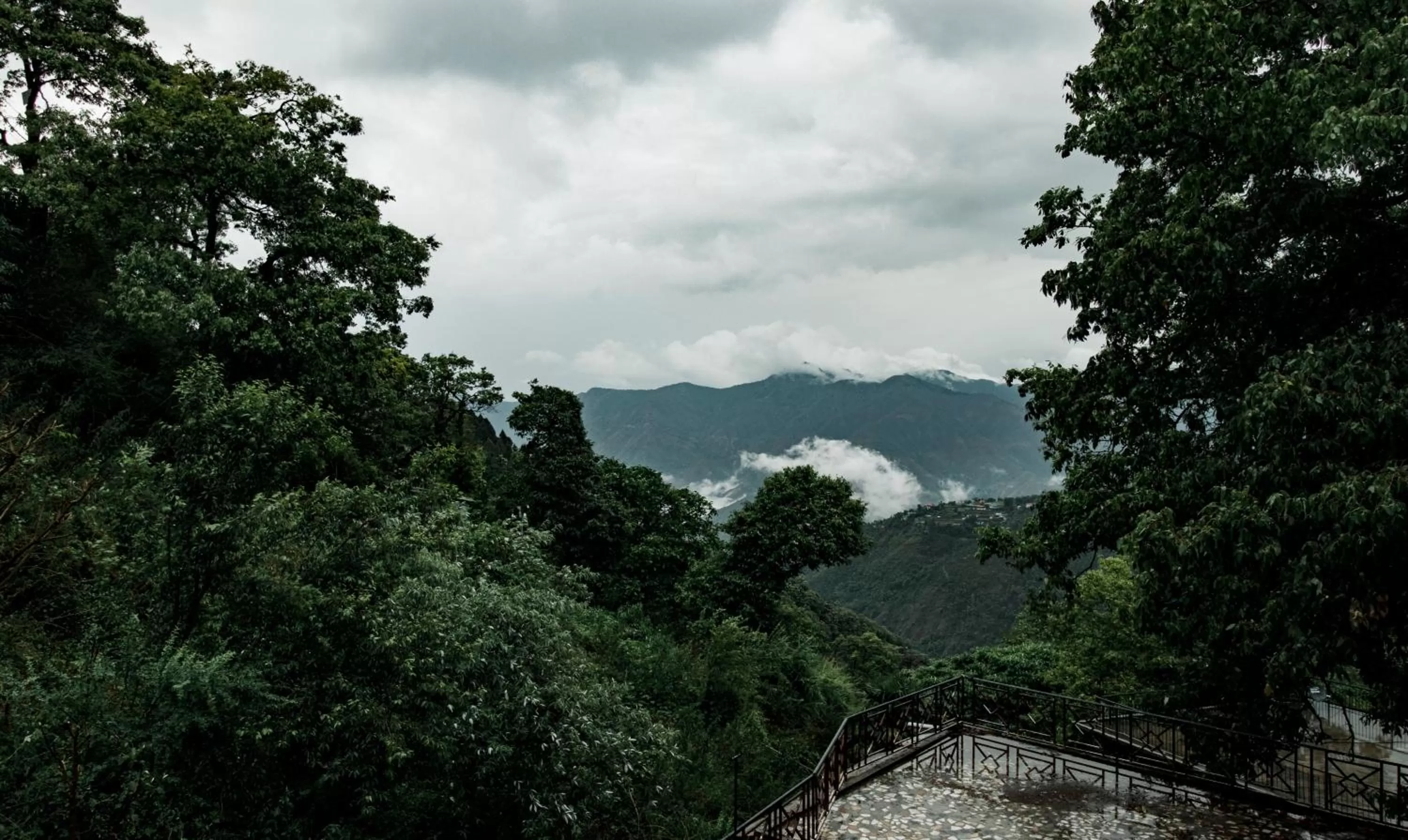 Mountain View in Itsy By Treebo - Peak View