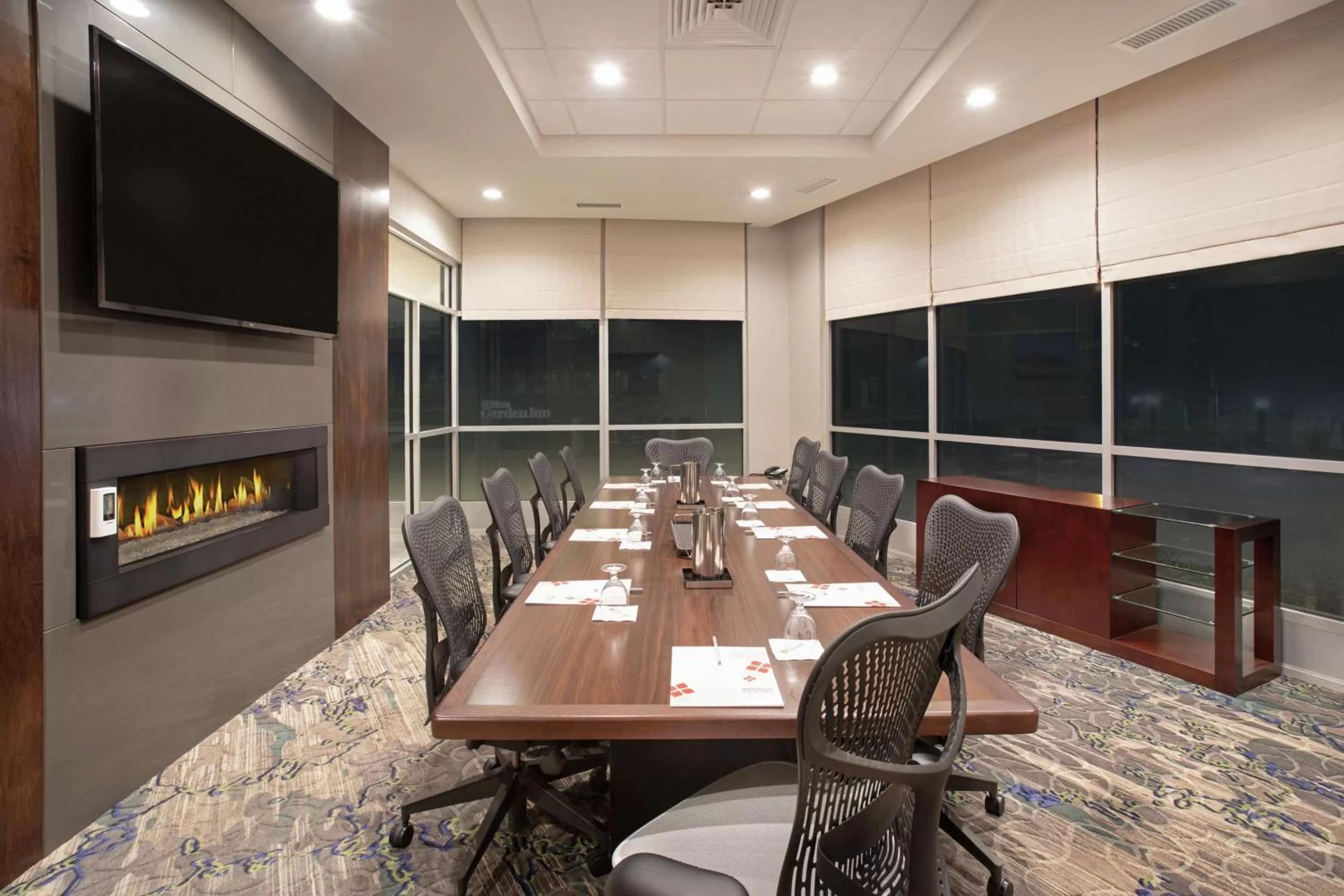 Meeting/conference room in Hilton Garden Inn Omaha Aksarben Village