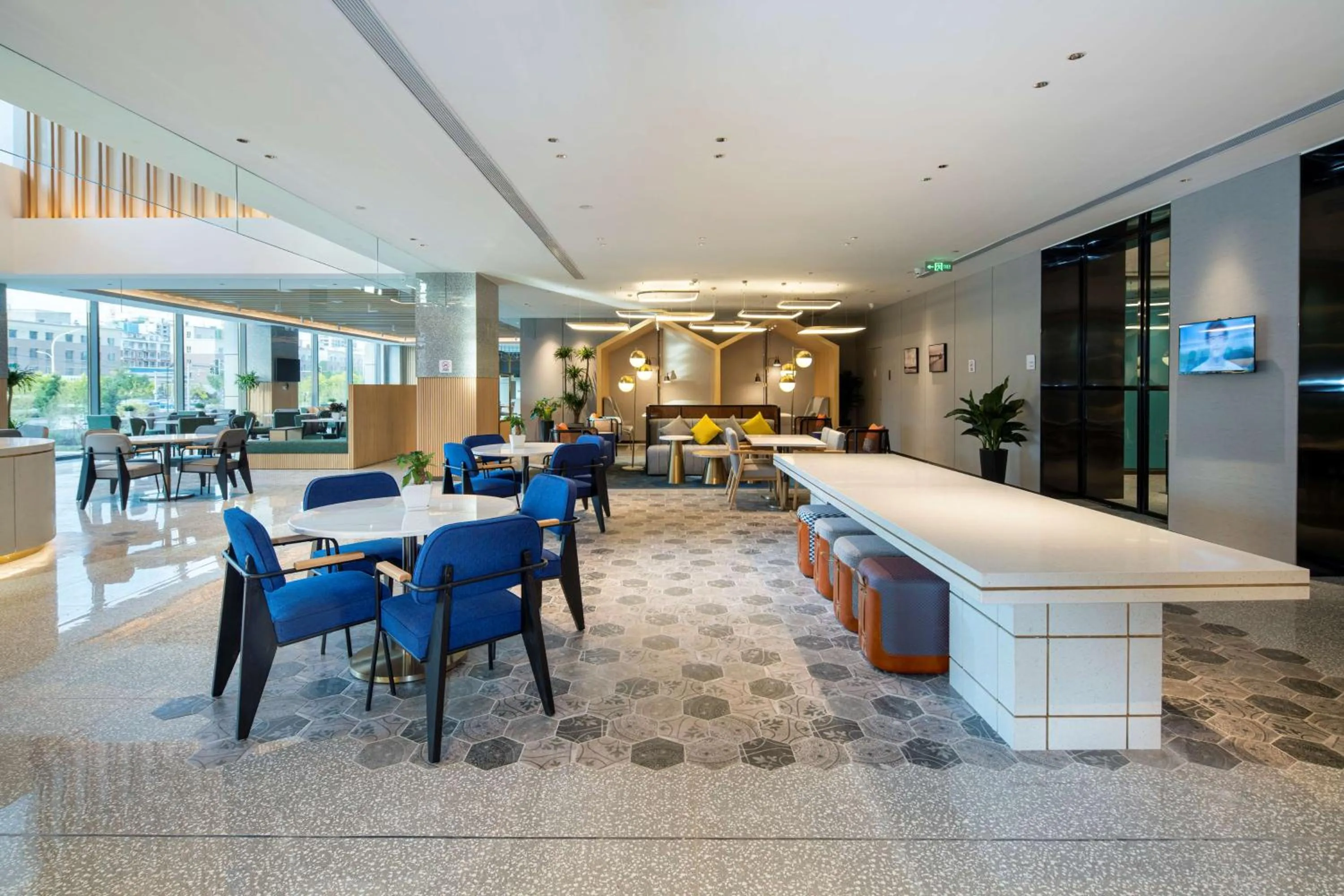 Lobby or reception in Hilton Garden Inn Changchun Economic Development Zone