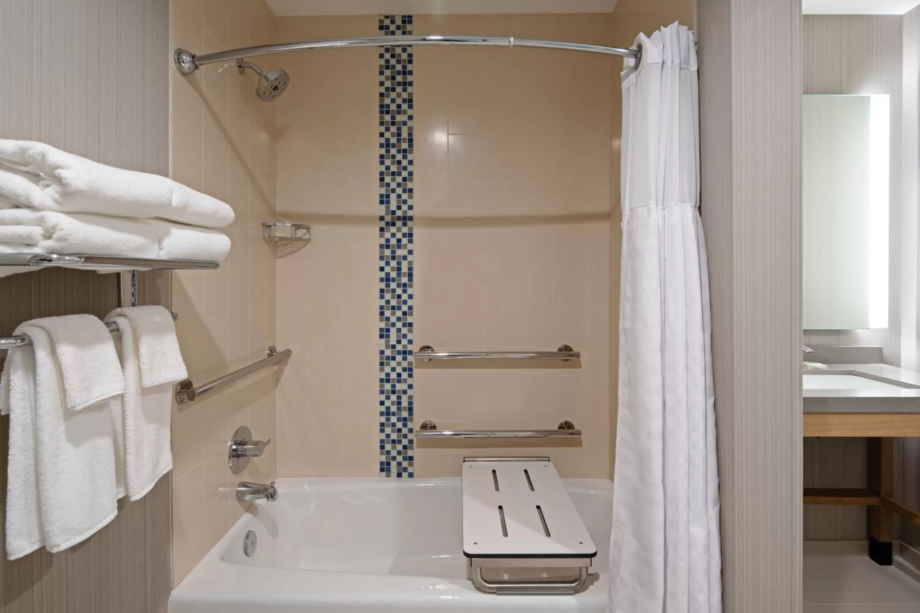 Bathroom in Hyatt Place Bakersfield