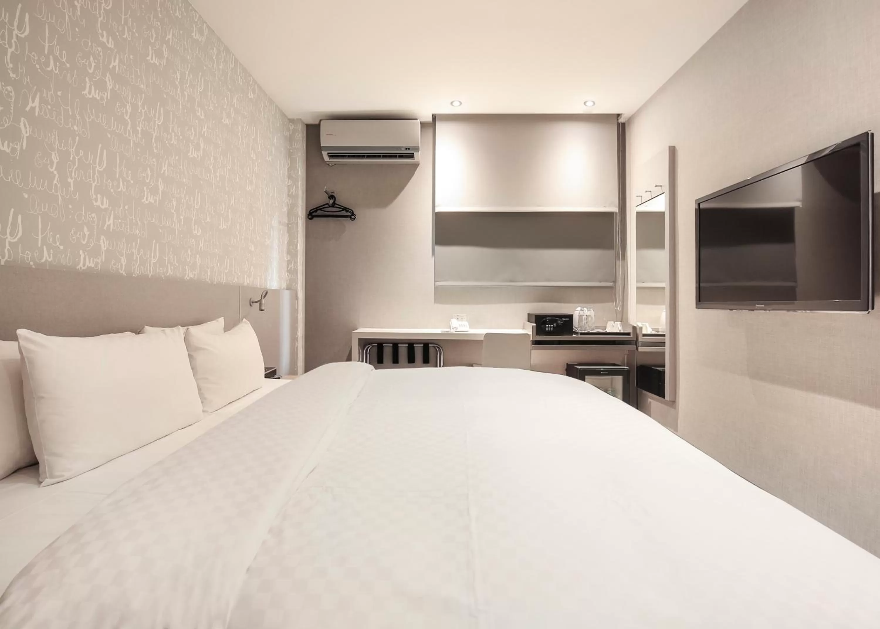 Bed in Cityinn Hotel Taipei Station Branch I