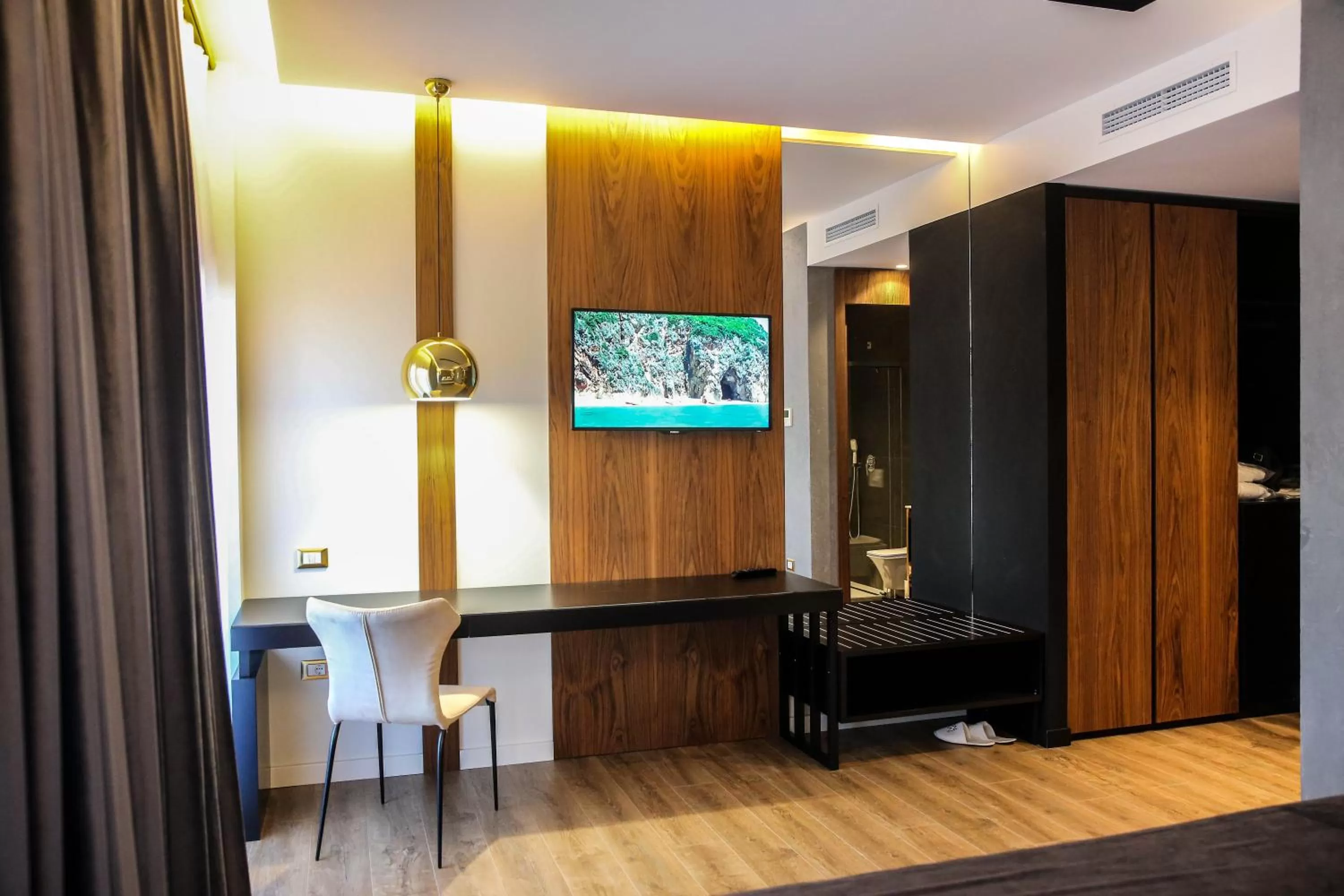 TV/Entertainment Center in Mai Tai Resort