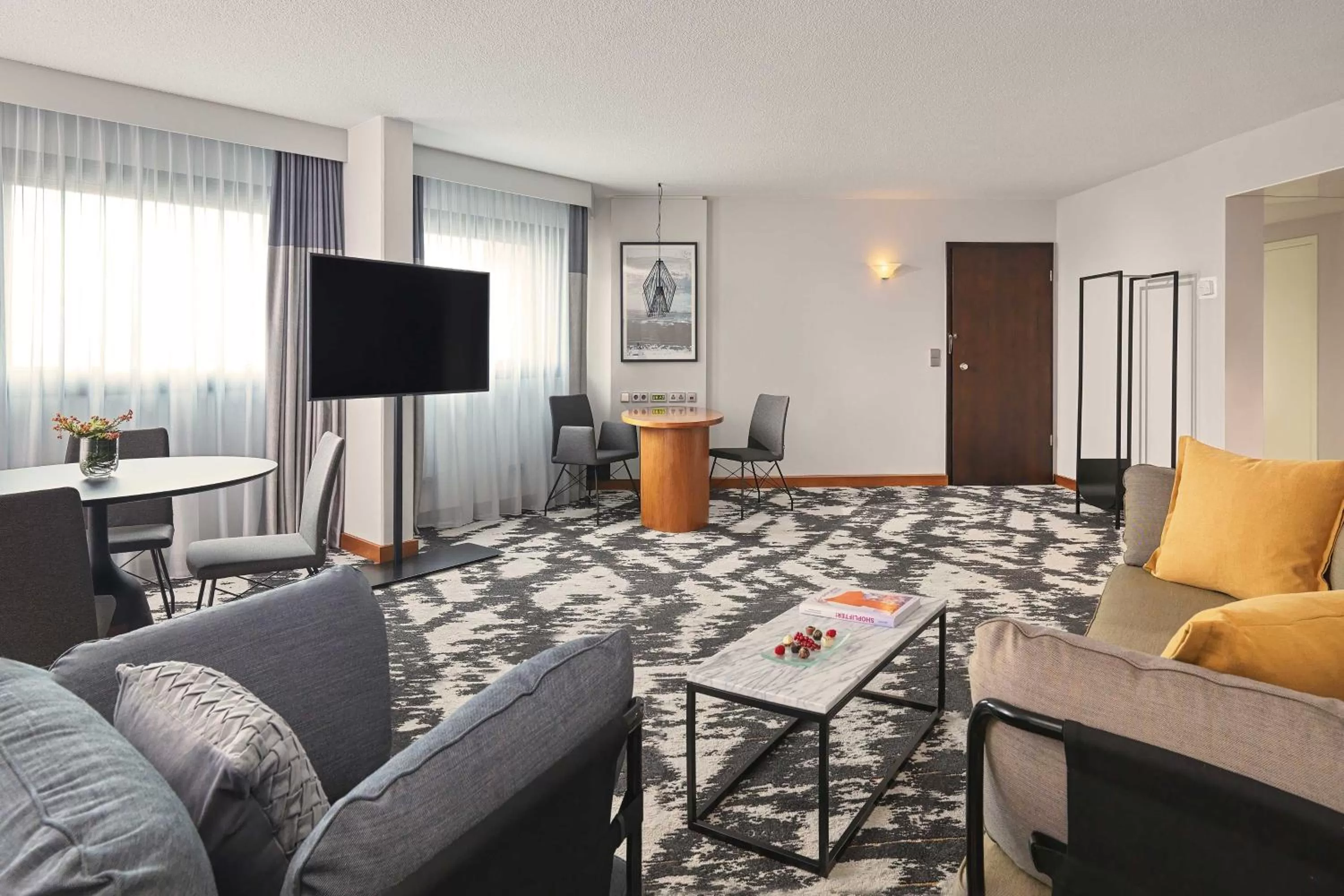 Photo of the whole room in Sheraton Frankfurt Airport Hotel & Conference Center