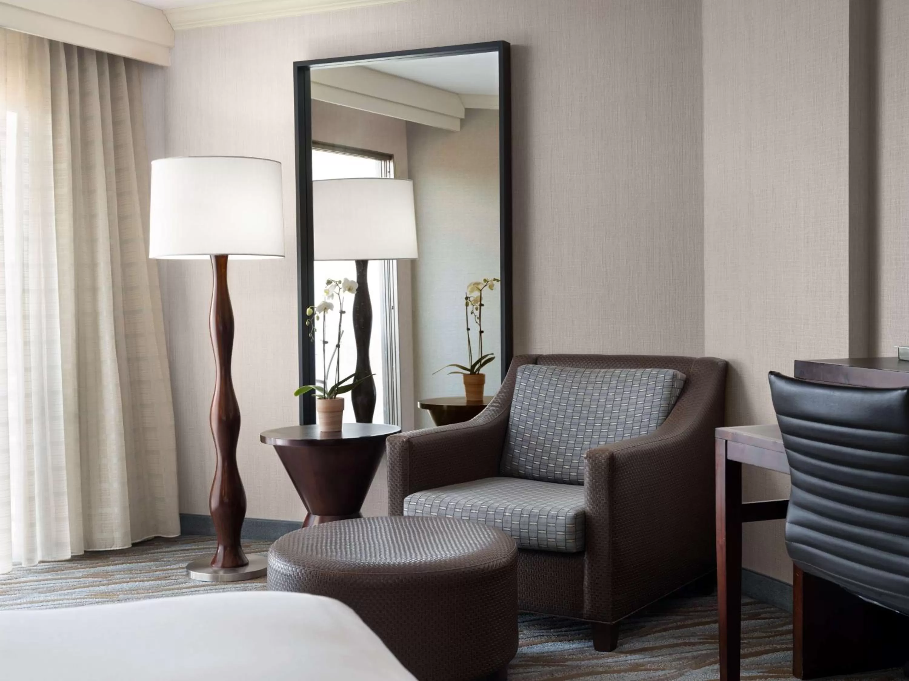 Bedroom in Sonesta Redondo Beach and Marina