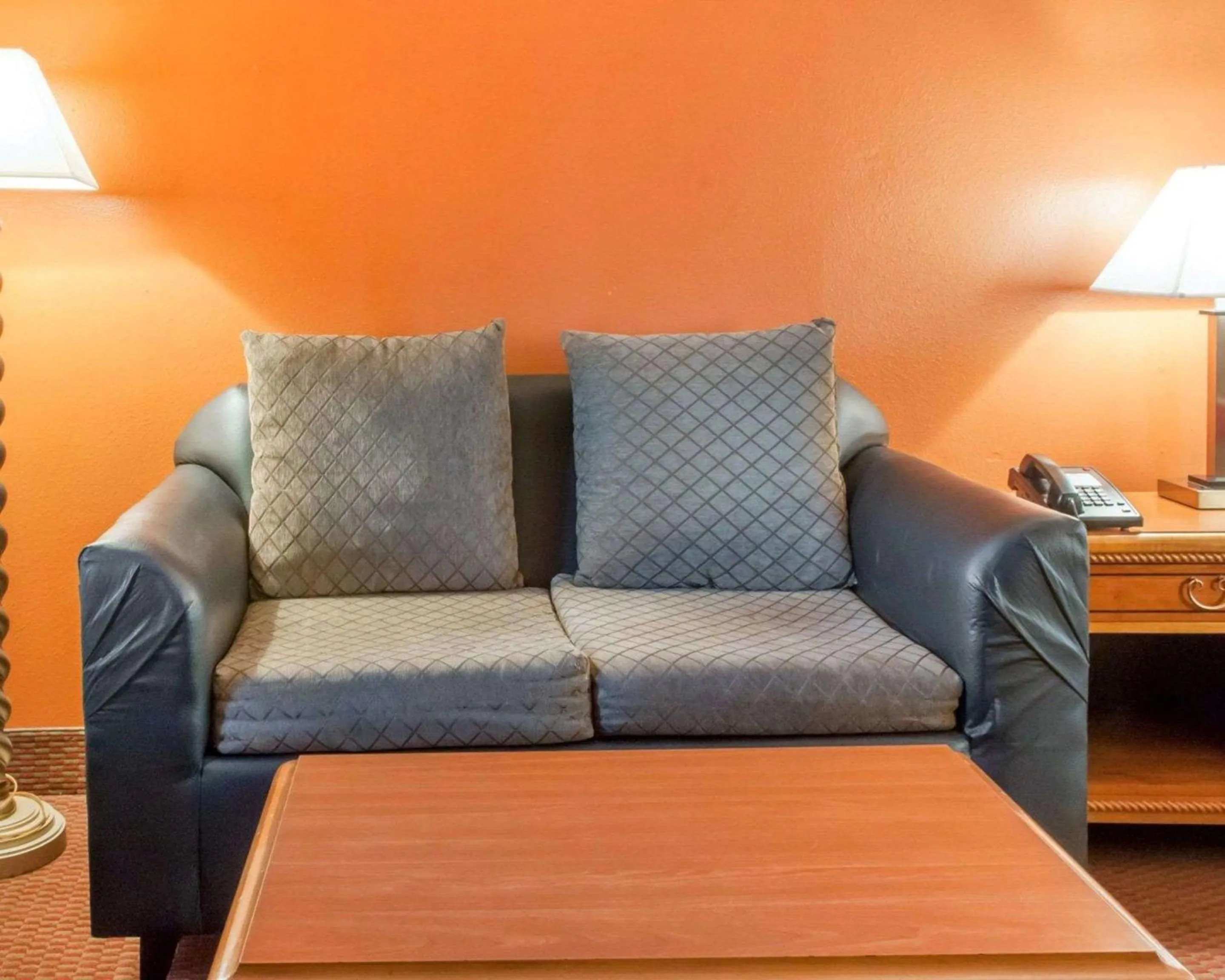 Photo of the whole room in Econo Lodge Hobbs