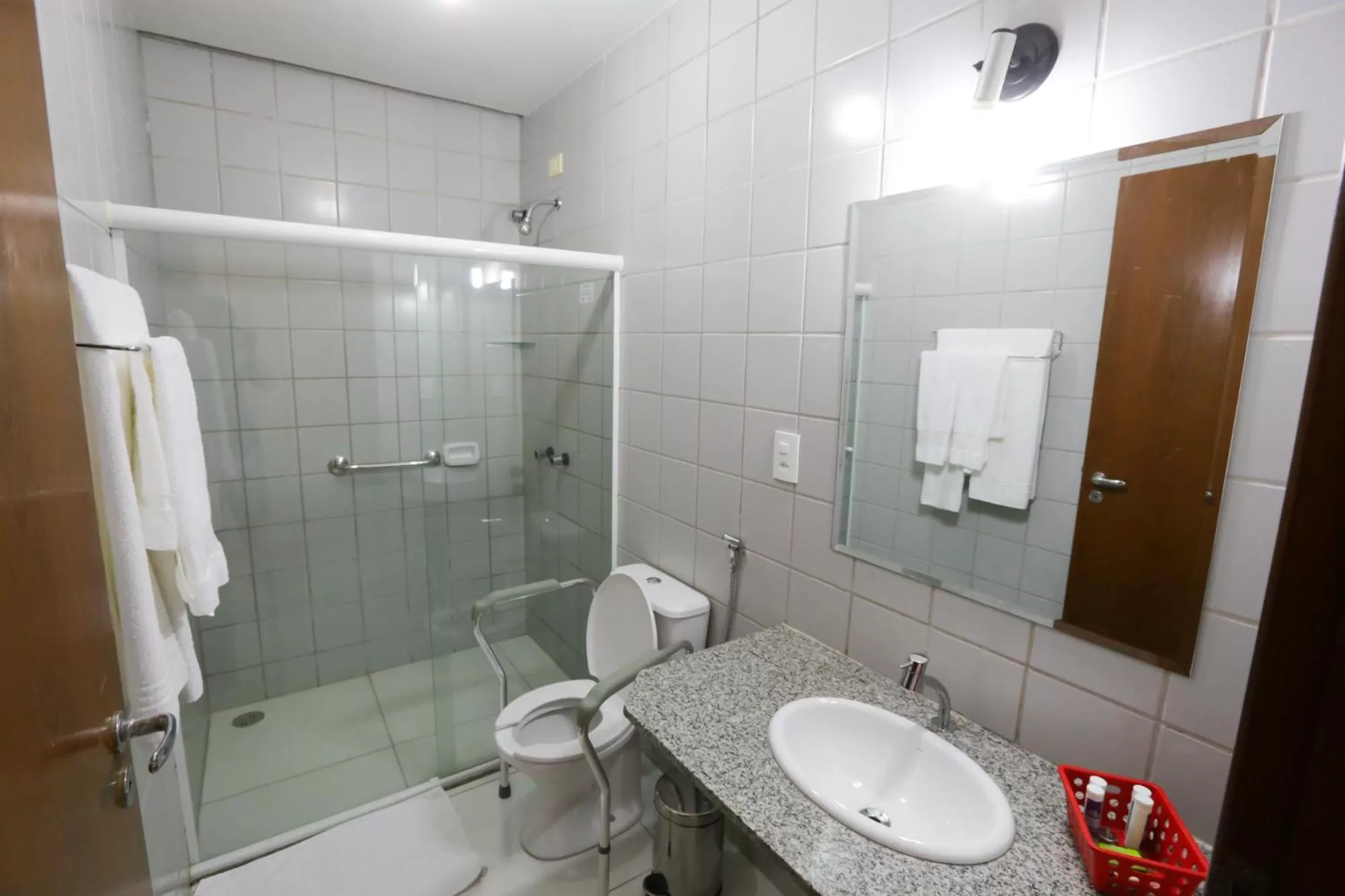 Bathroom in Hotel Porto do Sol