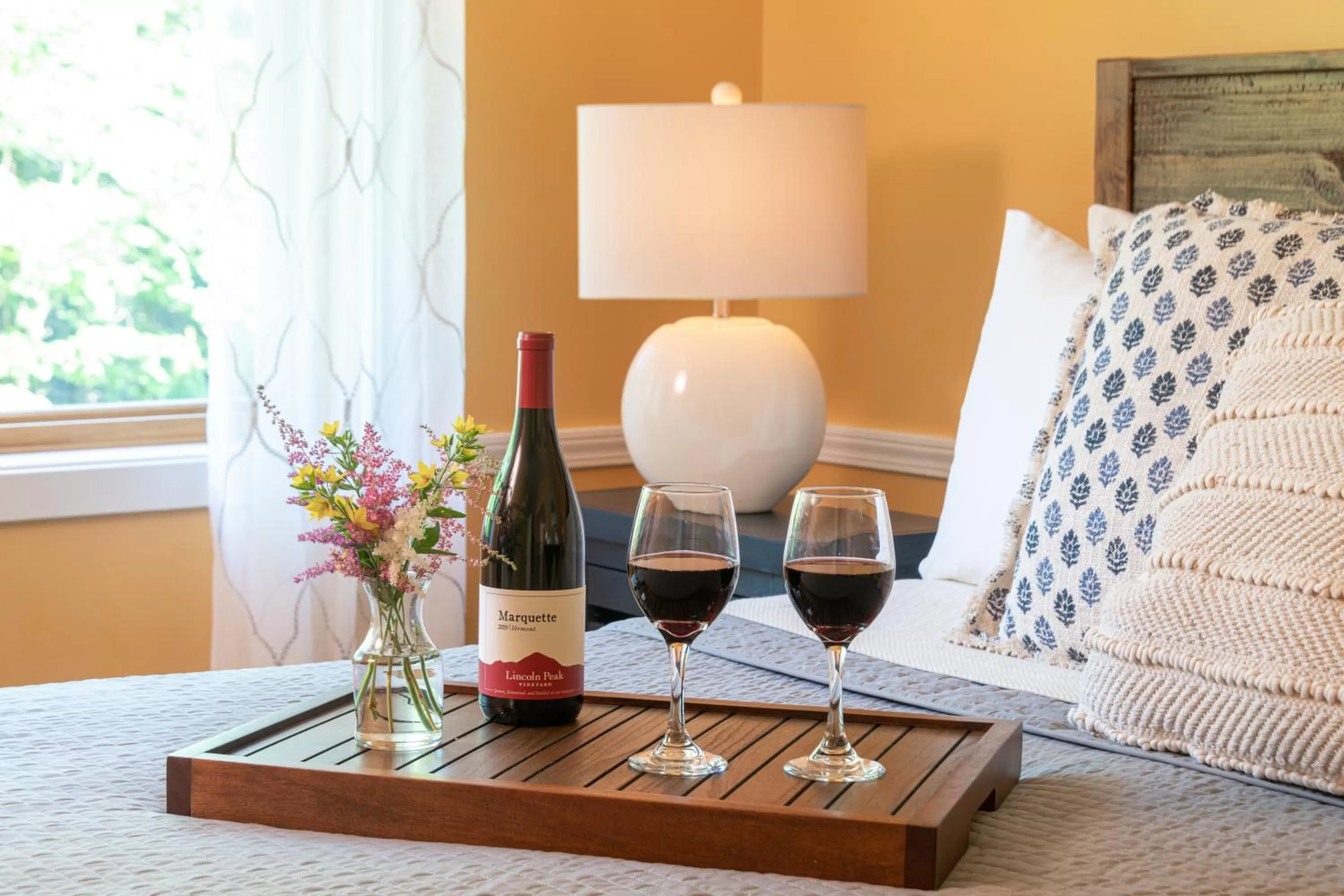 Bedroom in White Horse Lodge