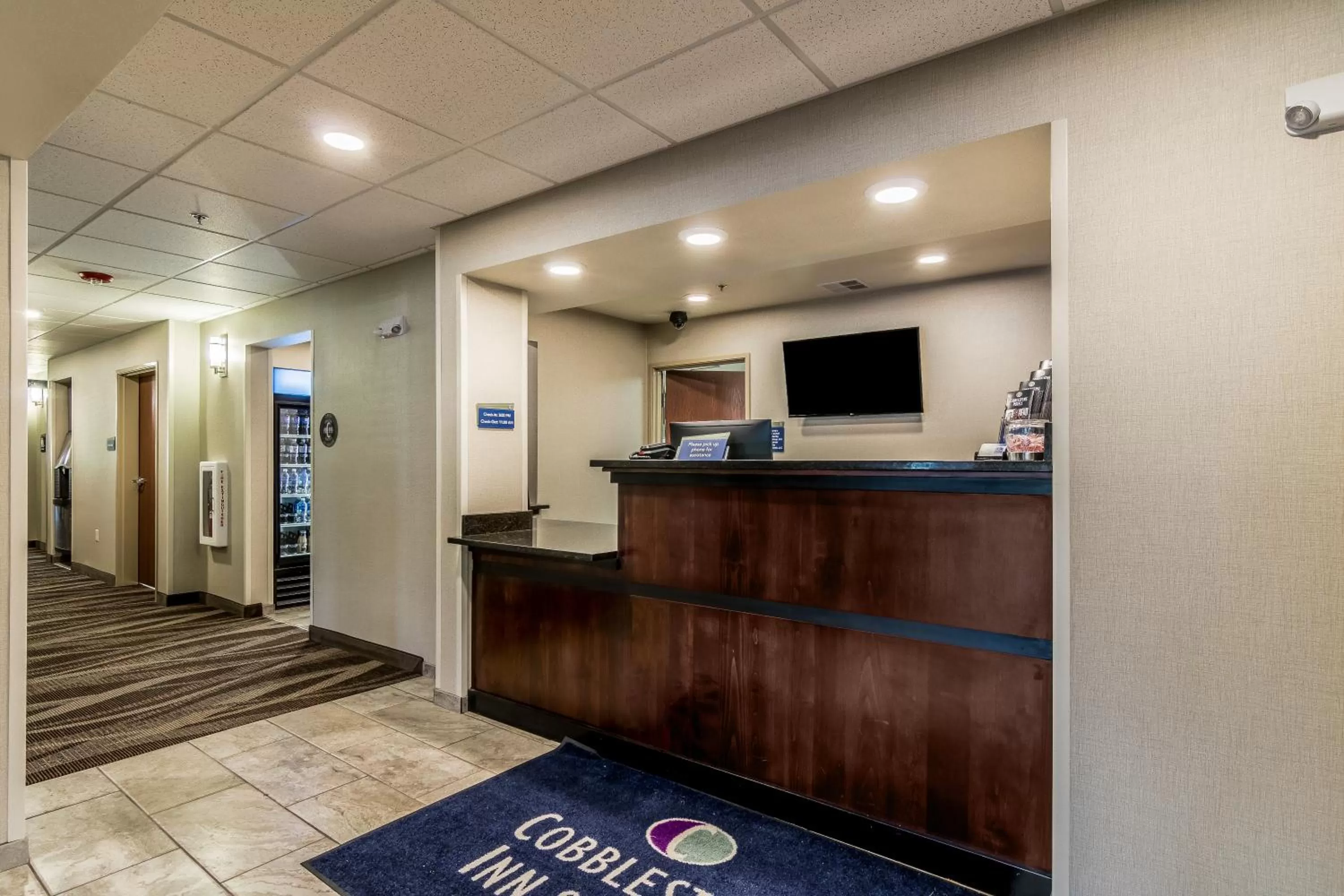 Lobby or reception in Cobblestone Inn & Suites - Barron