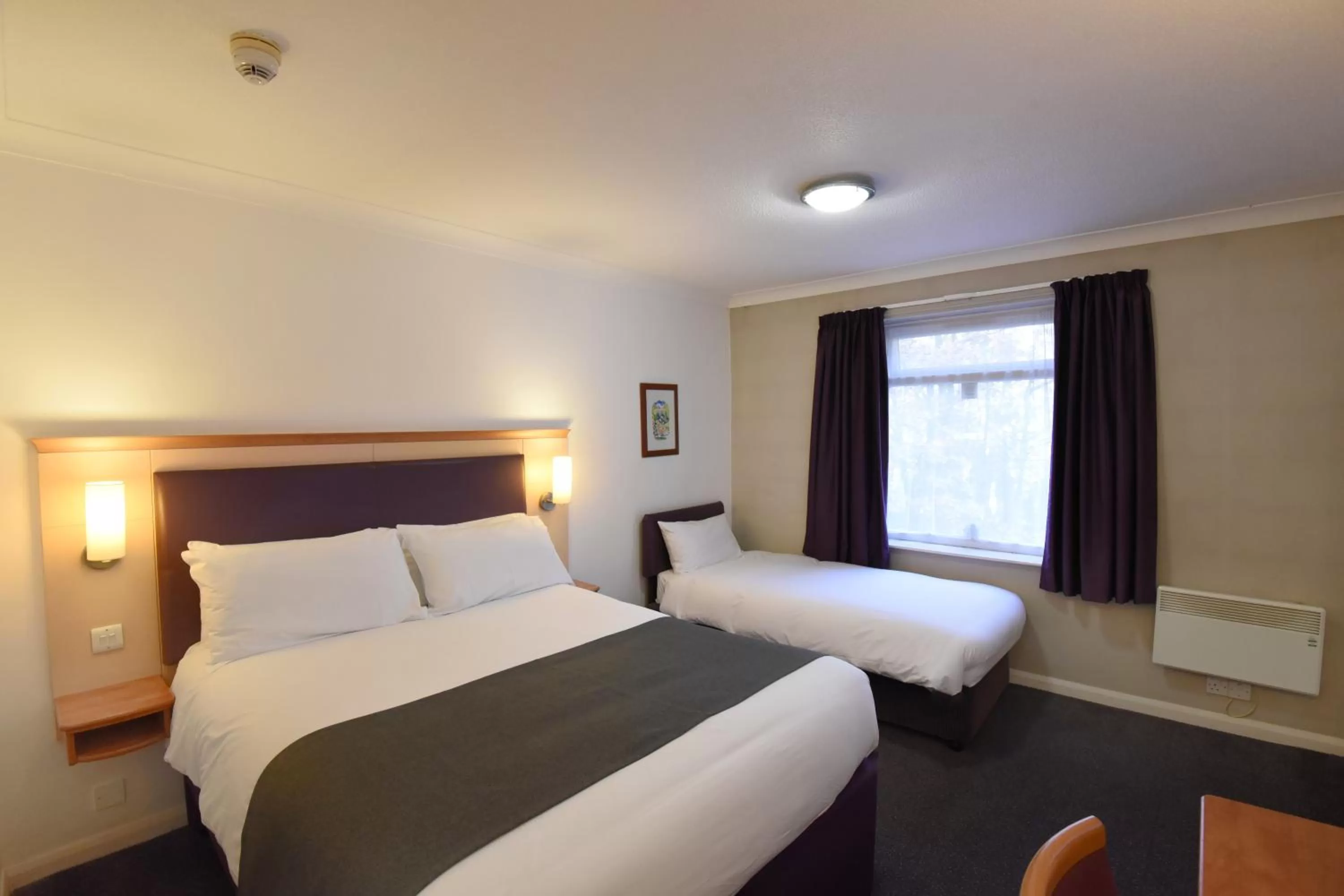 Bedroom, Bed in Lea Gate by Greene King Inns