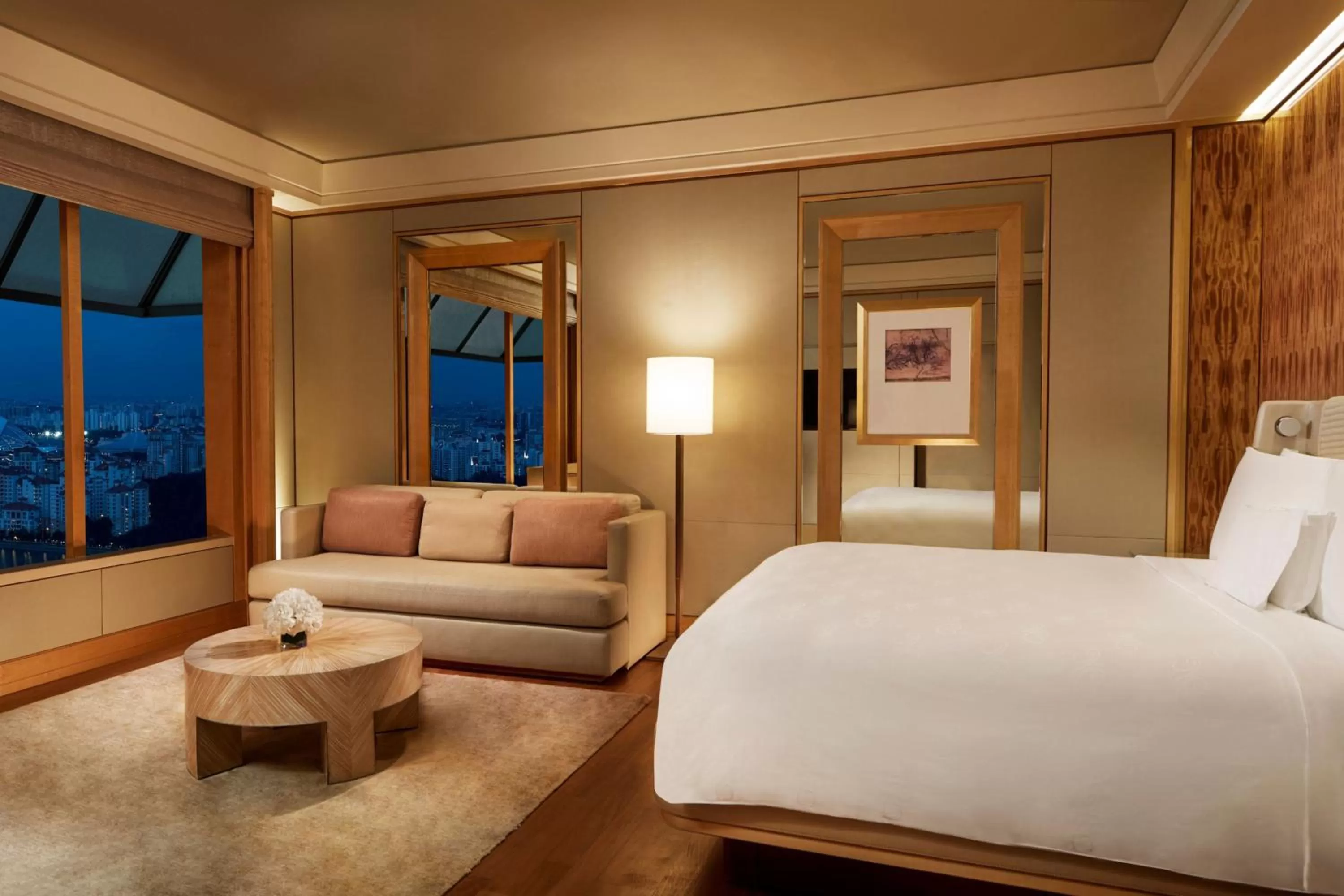 Photo of the whole room, Bed in The Ritz-Carlton, Millenia Singapore