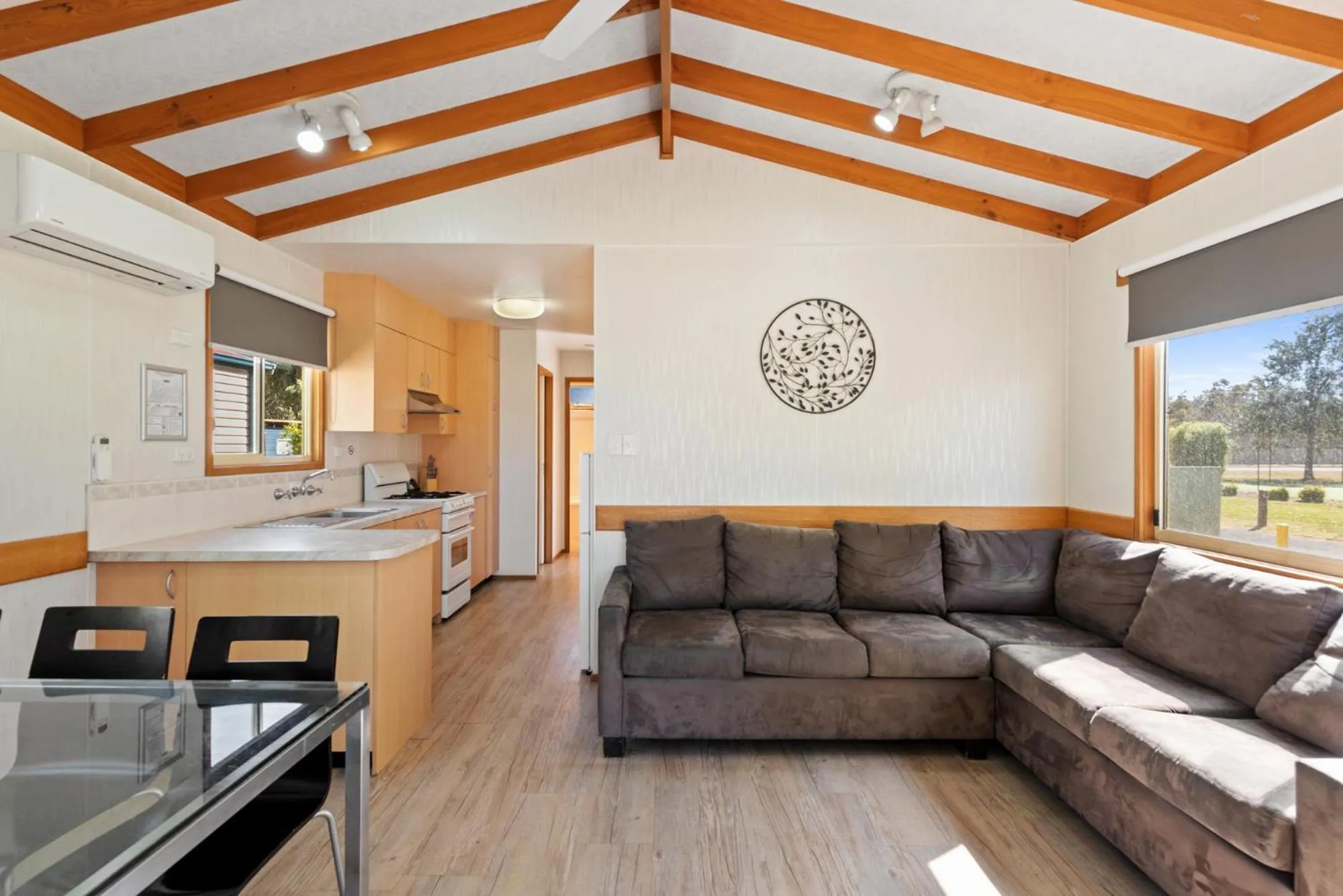 Kitchen or kitchenette in Discovery Parks - Maidens Inn Moama