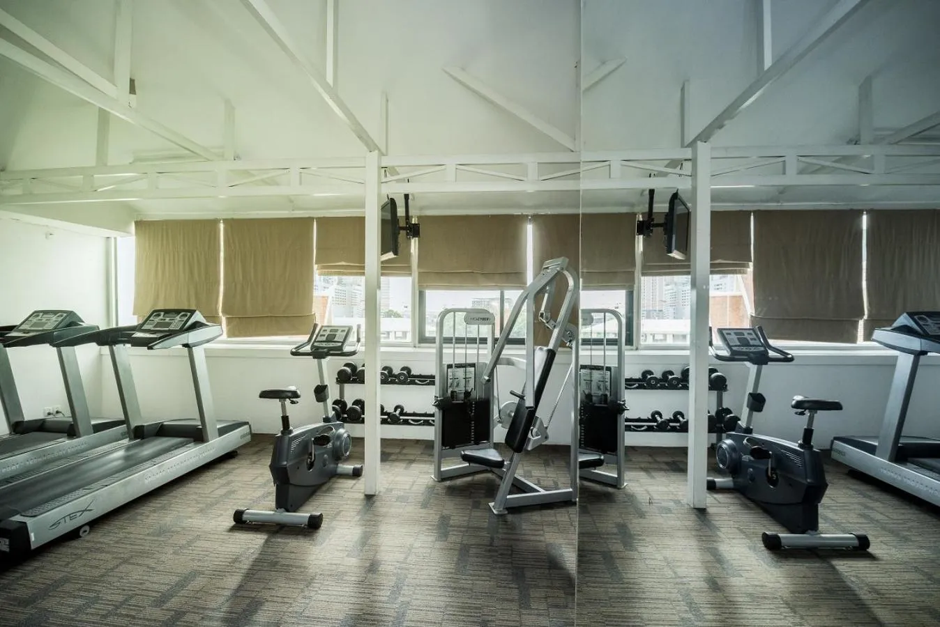 Fitness centre/facilities in Almond Hotel Sothearos