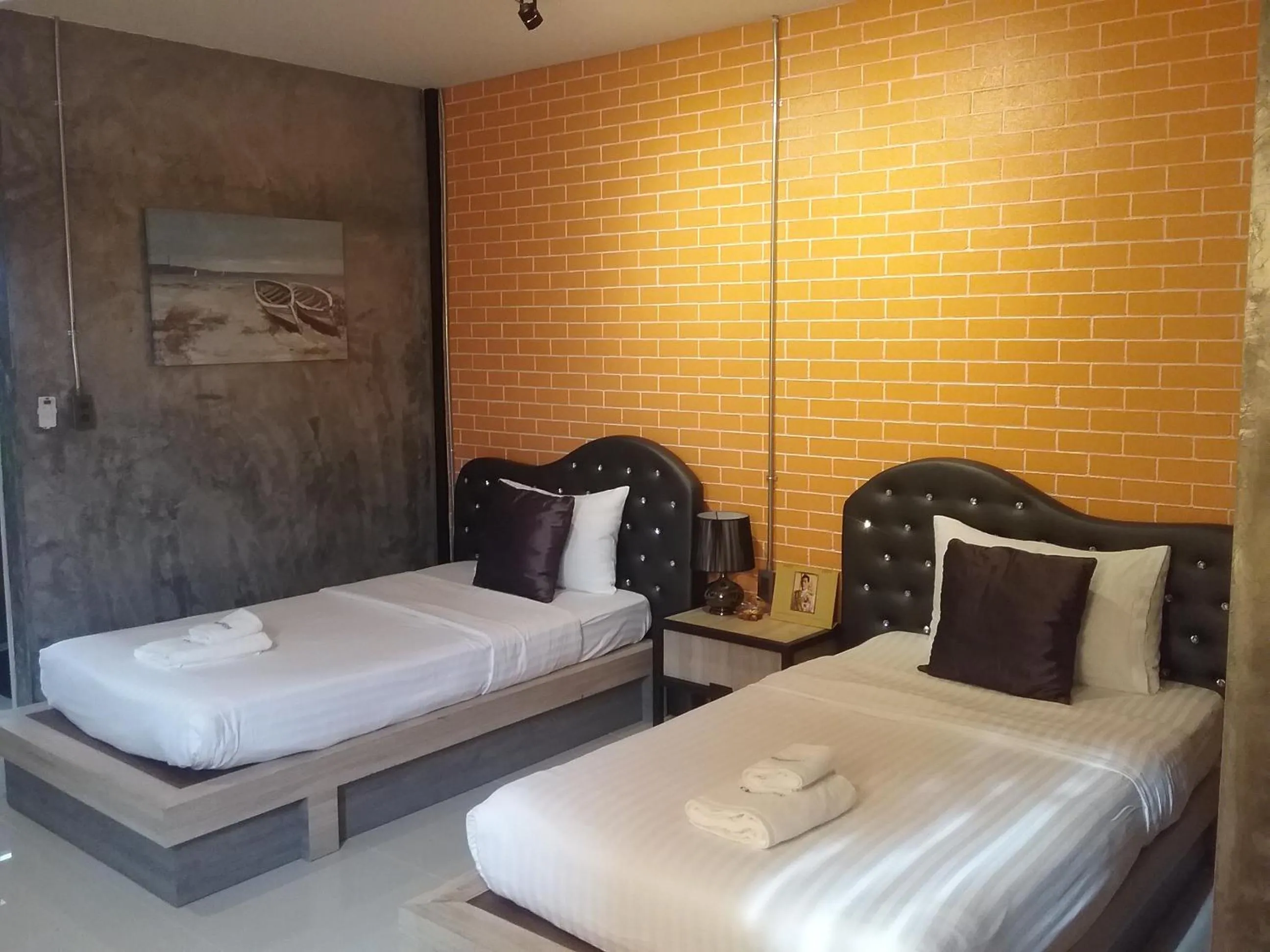 GREEN HOUSE Neo-Resotel