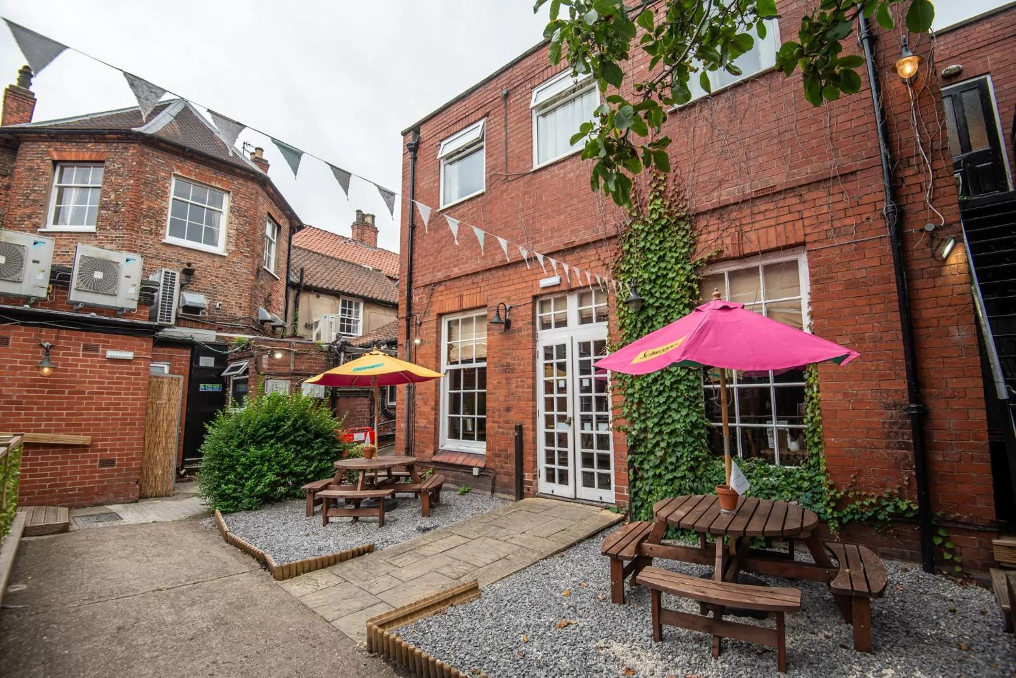 Garden in The George Inn
