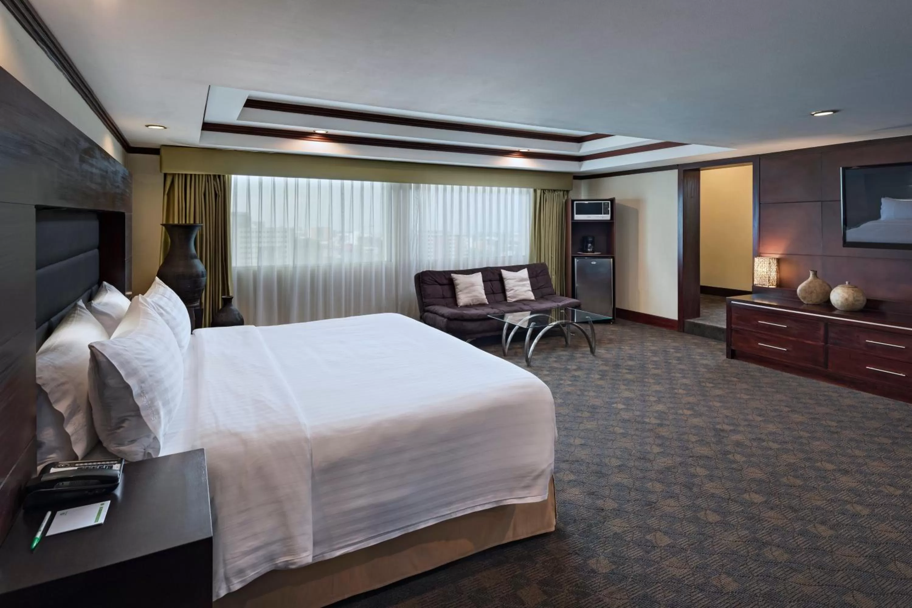 Photo of the whole room, Bed in Holiday Inn Guatemala by IHG