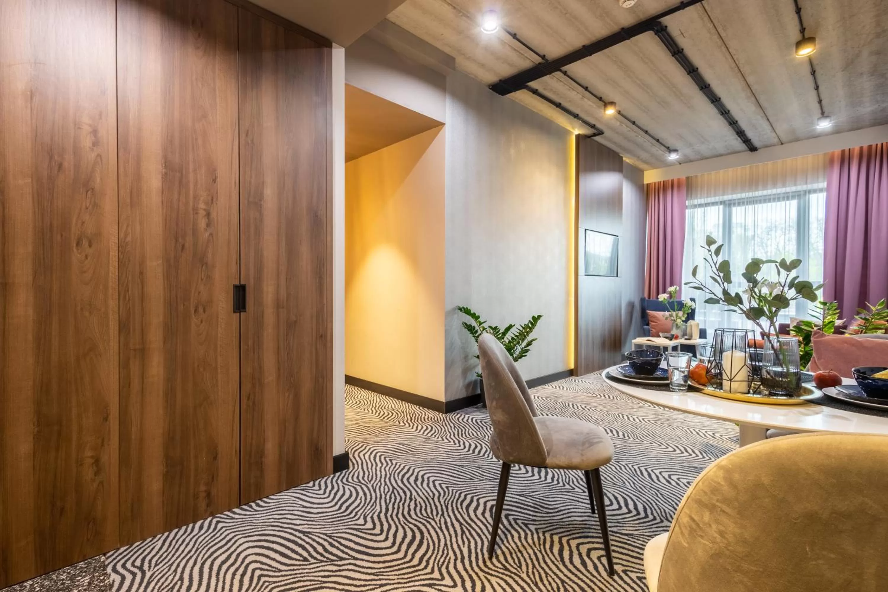 Living room in Hotel Zoo by Afrykarium Wroclaw