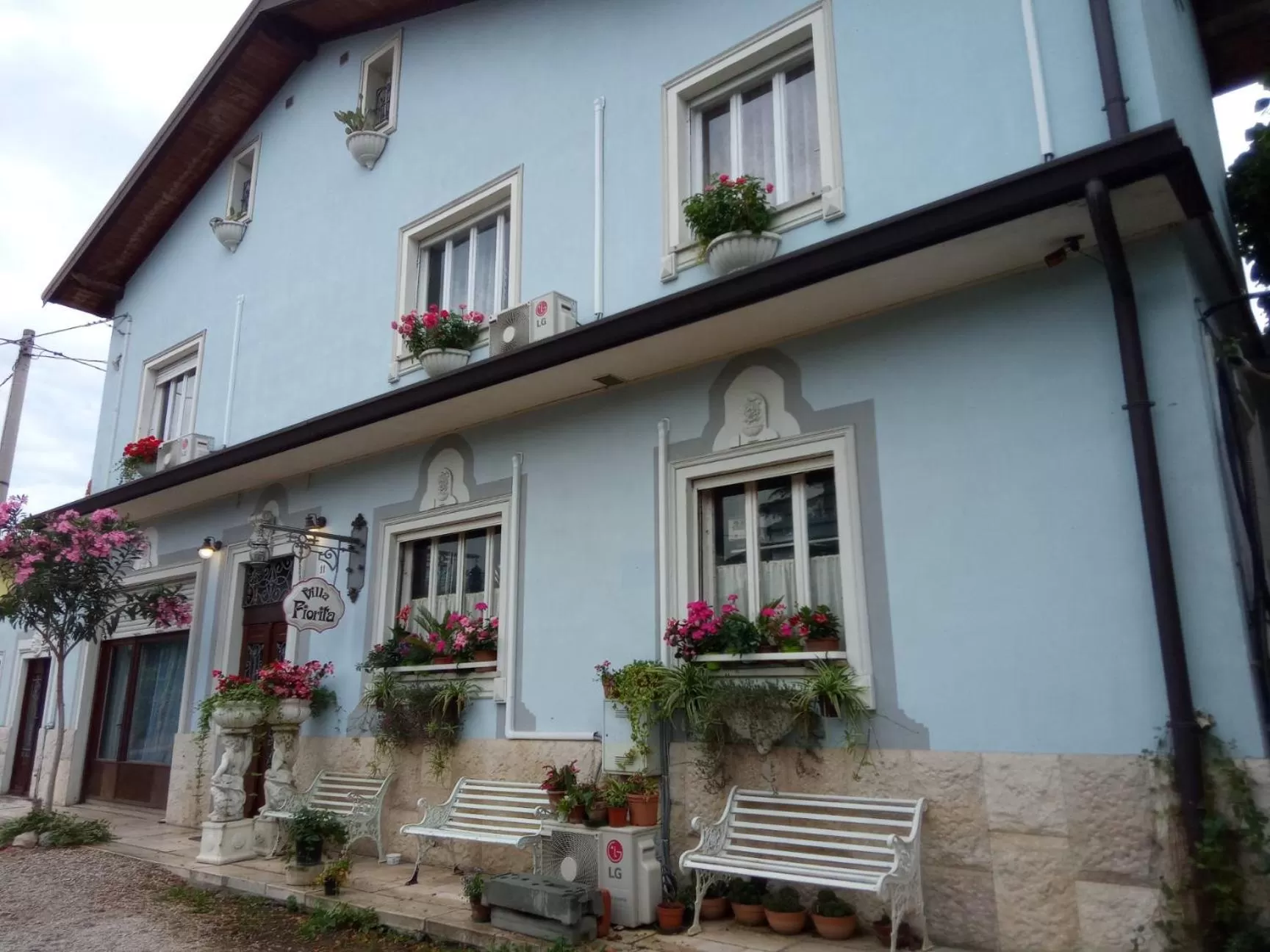 Property building in Villa Fiorita