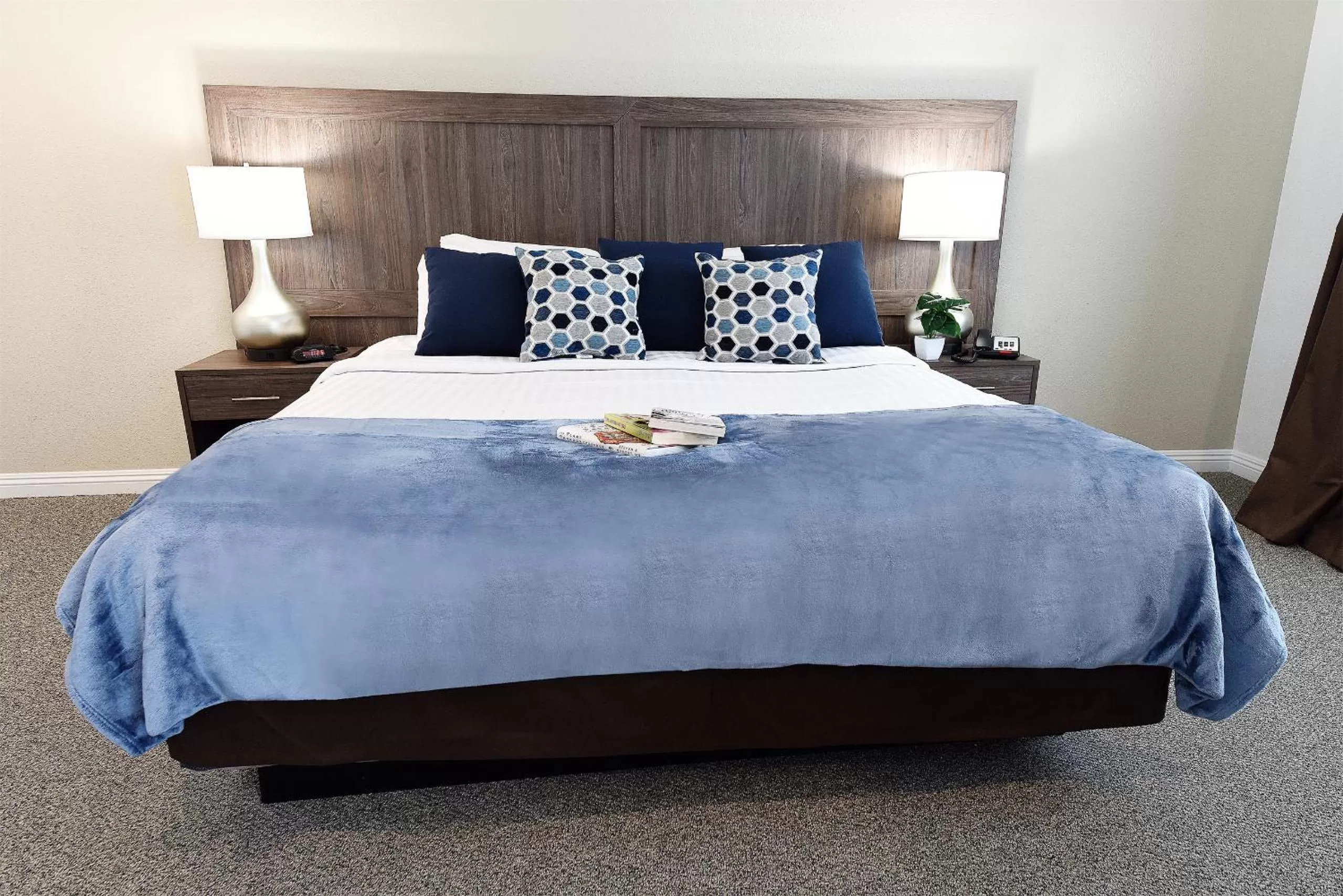 Bedroom, Bed in Serene Vegas Boutique Hotel Las Vegas