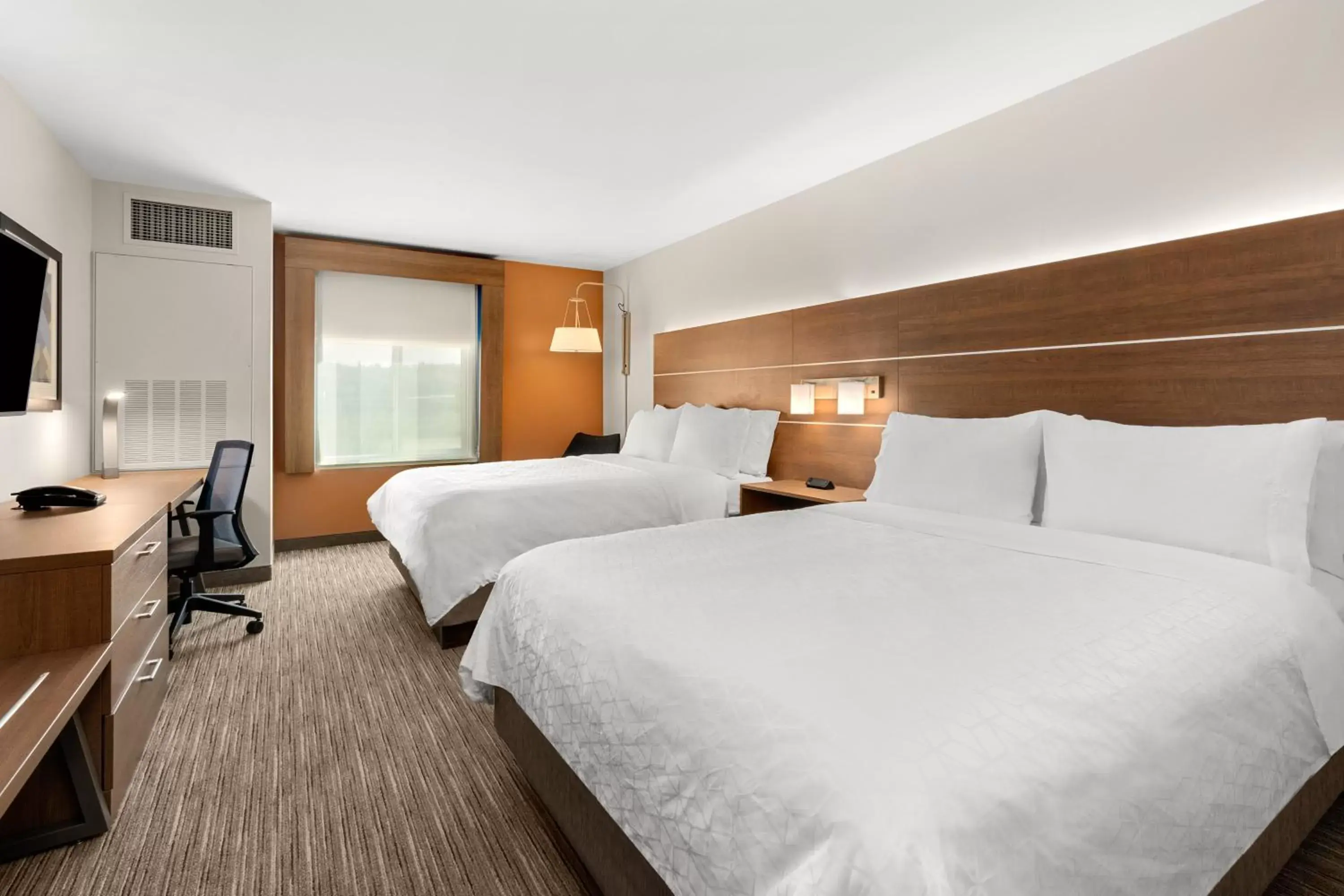 Standard Room with Two Queen Beds in Holiday Inn Express and Suites Sumner by IHG Standard Room with Two Queen Beds in Holiday Inn Express and Suites Sumner by IHG