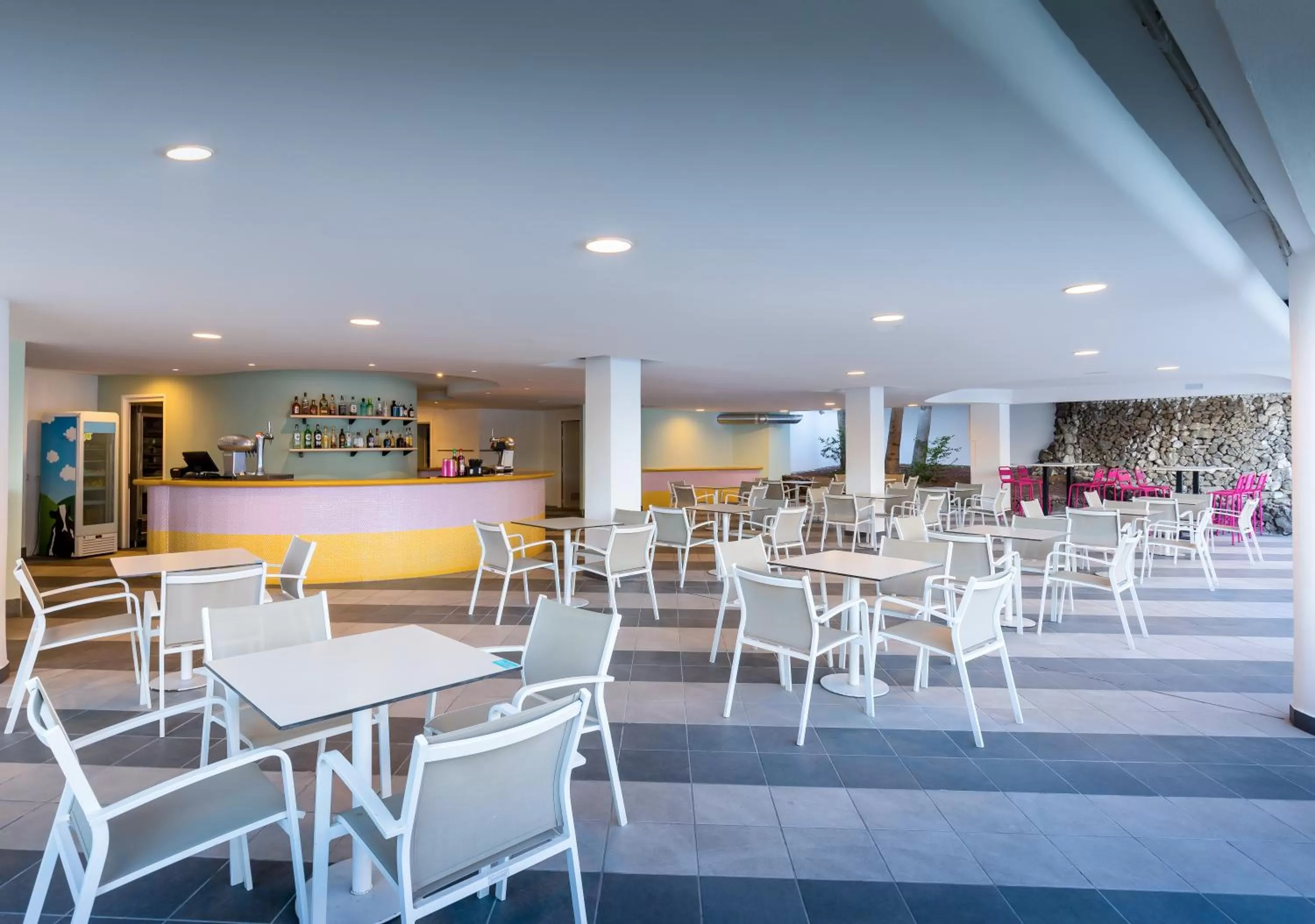 Restaurant/places to eat in Allegro Isora