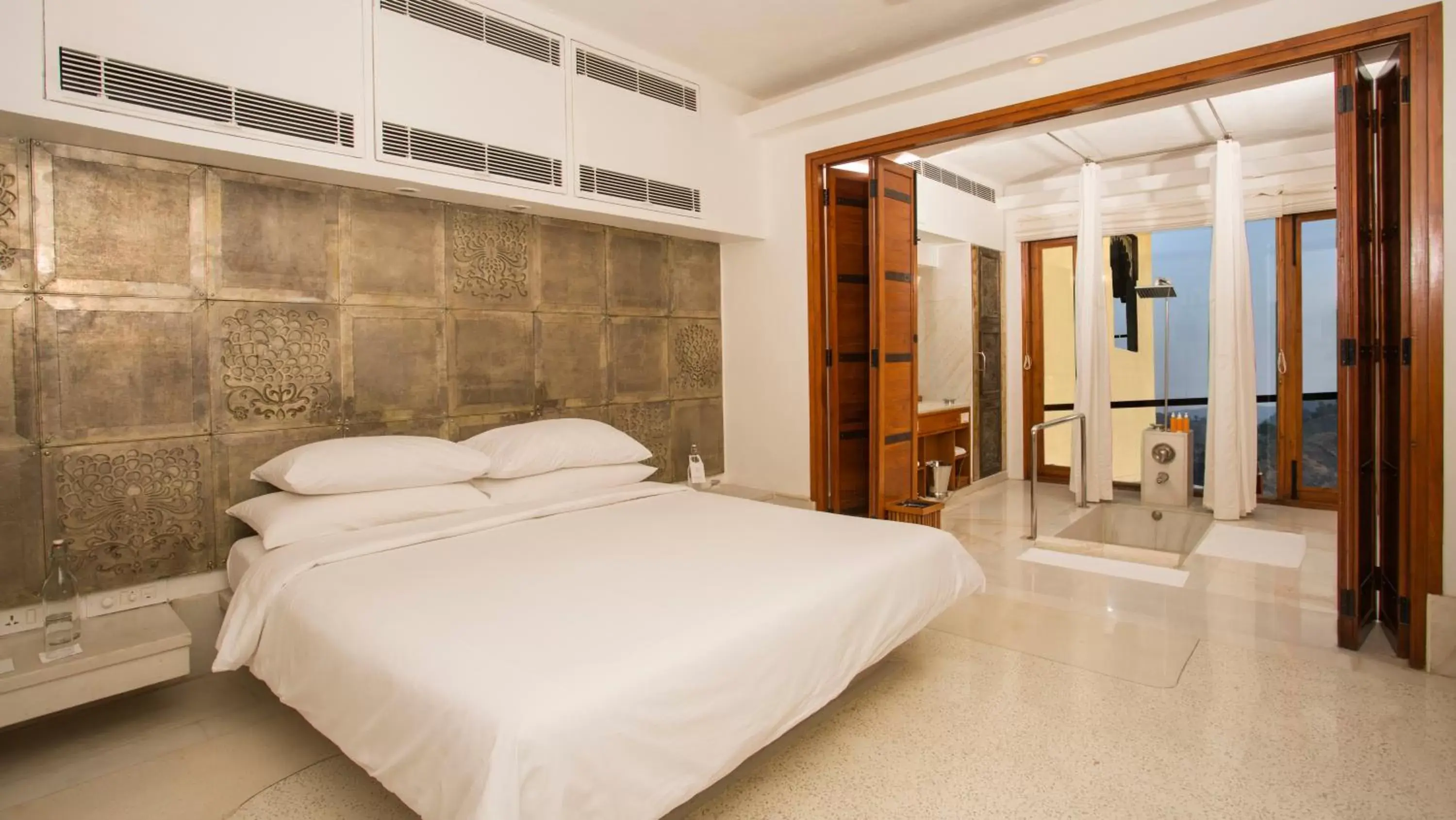 Aravali Suite in RAAS Devigarh Aravali Suite in RAAS Devigarh