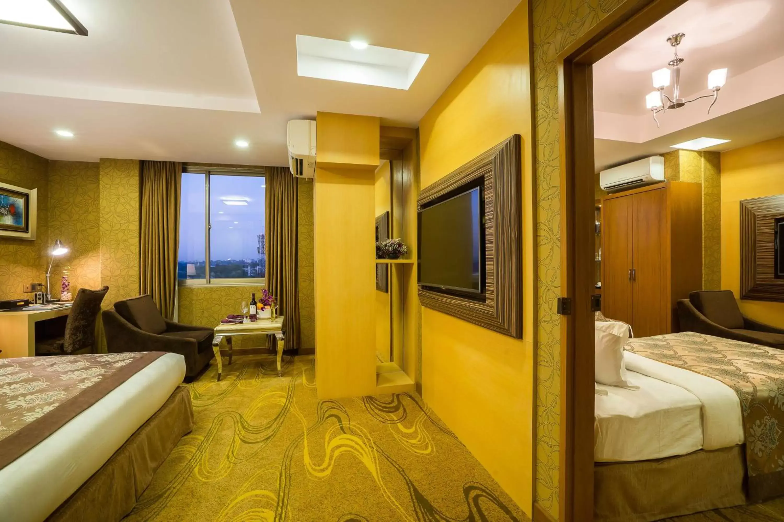 Executive Twin Room in Best Western Chinatown Hotel Executive Twin Room in Best Western Chinatown Hotel