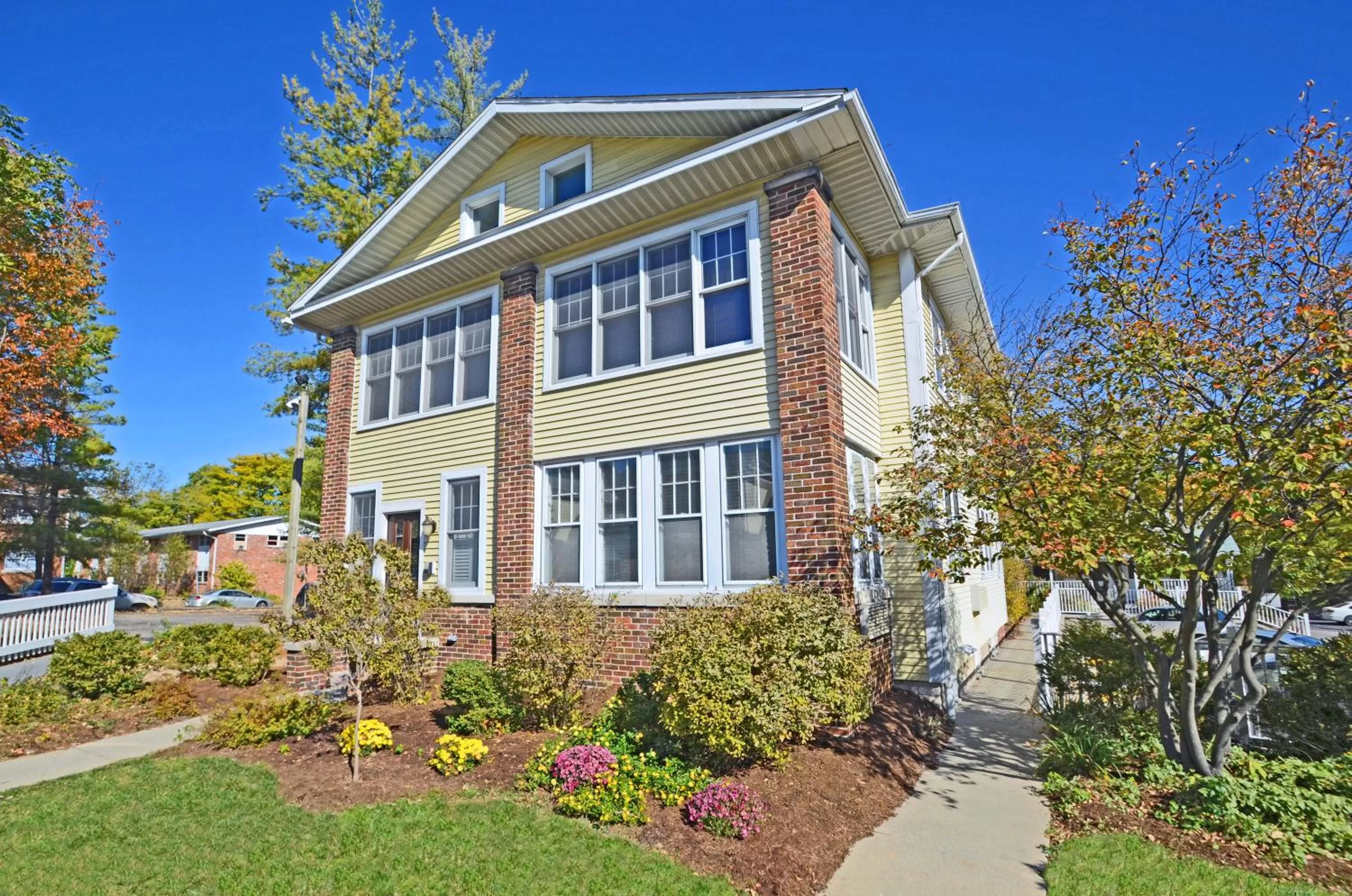 Property building in Grant Street Inn - Bloomington