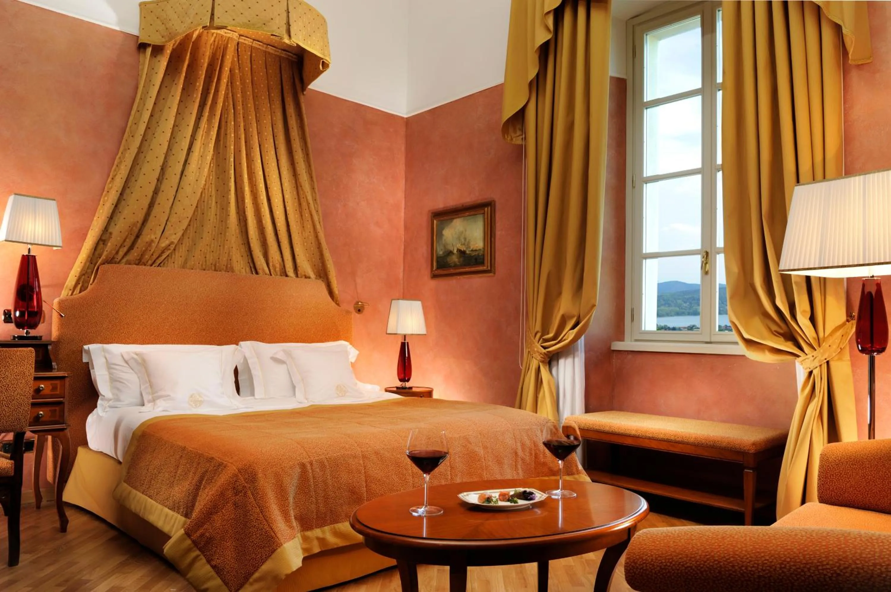 Photo of the whole room, Bed in Castello Dal Pozzo Resort Lago Maggiore - Preferred Hotels & Resorts