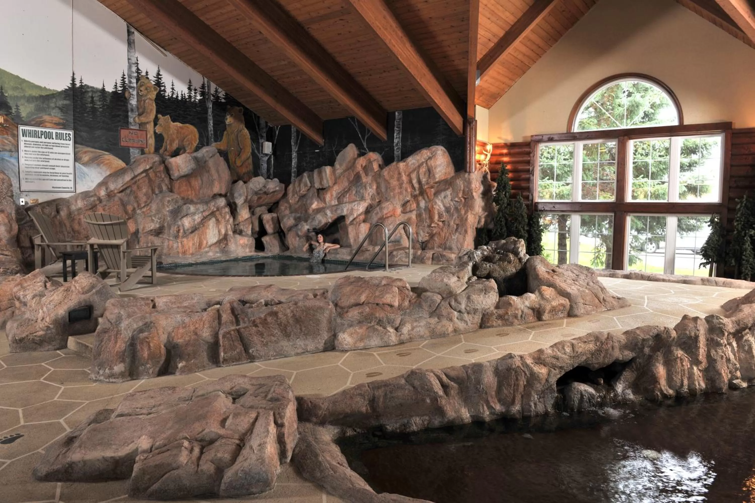 Swimming pool in Cedar Creek Hotel Wausau - Rothschild