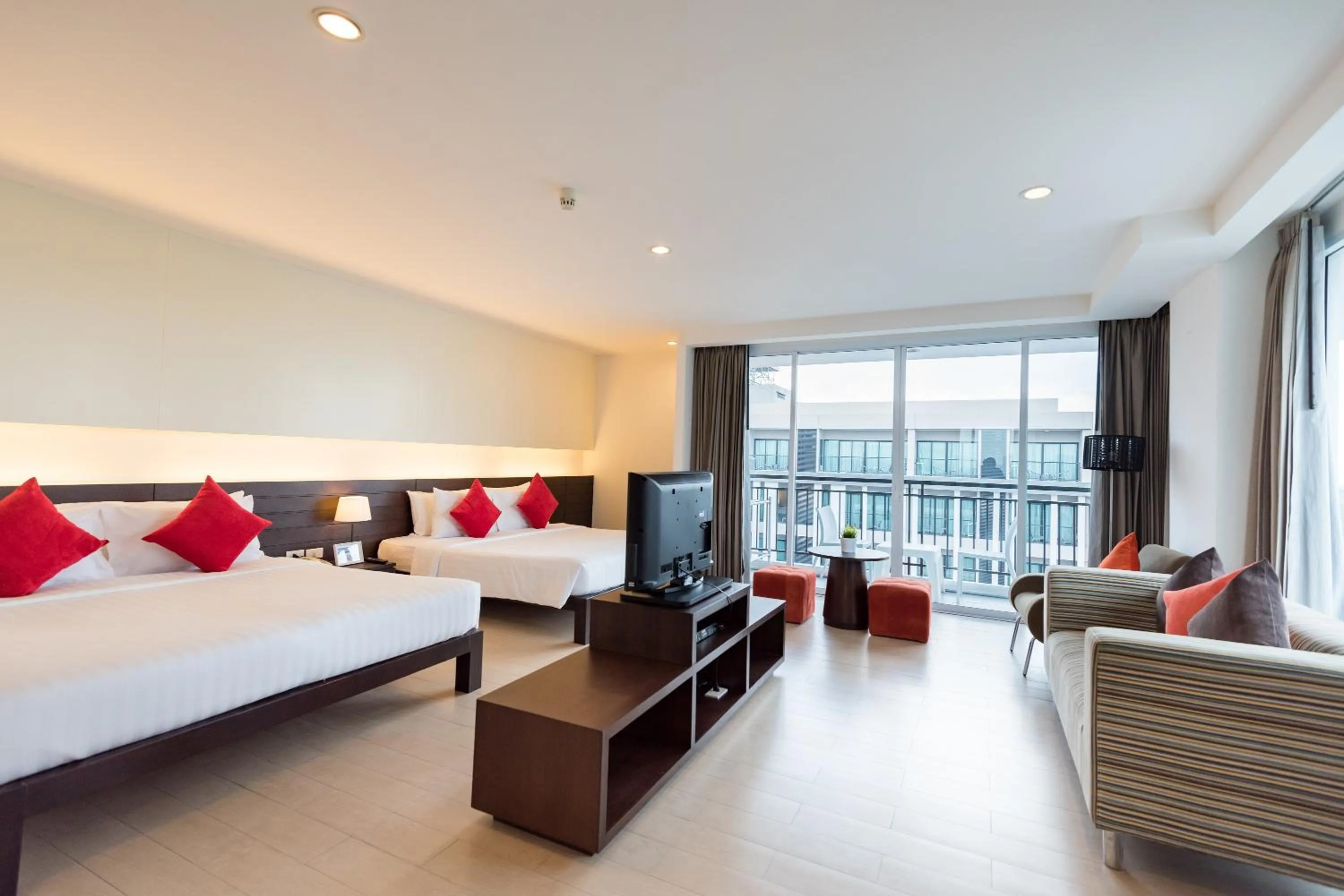 Bed in Hotel J Pattaya