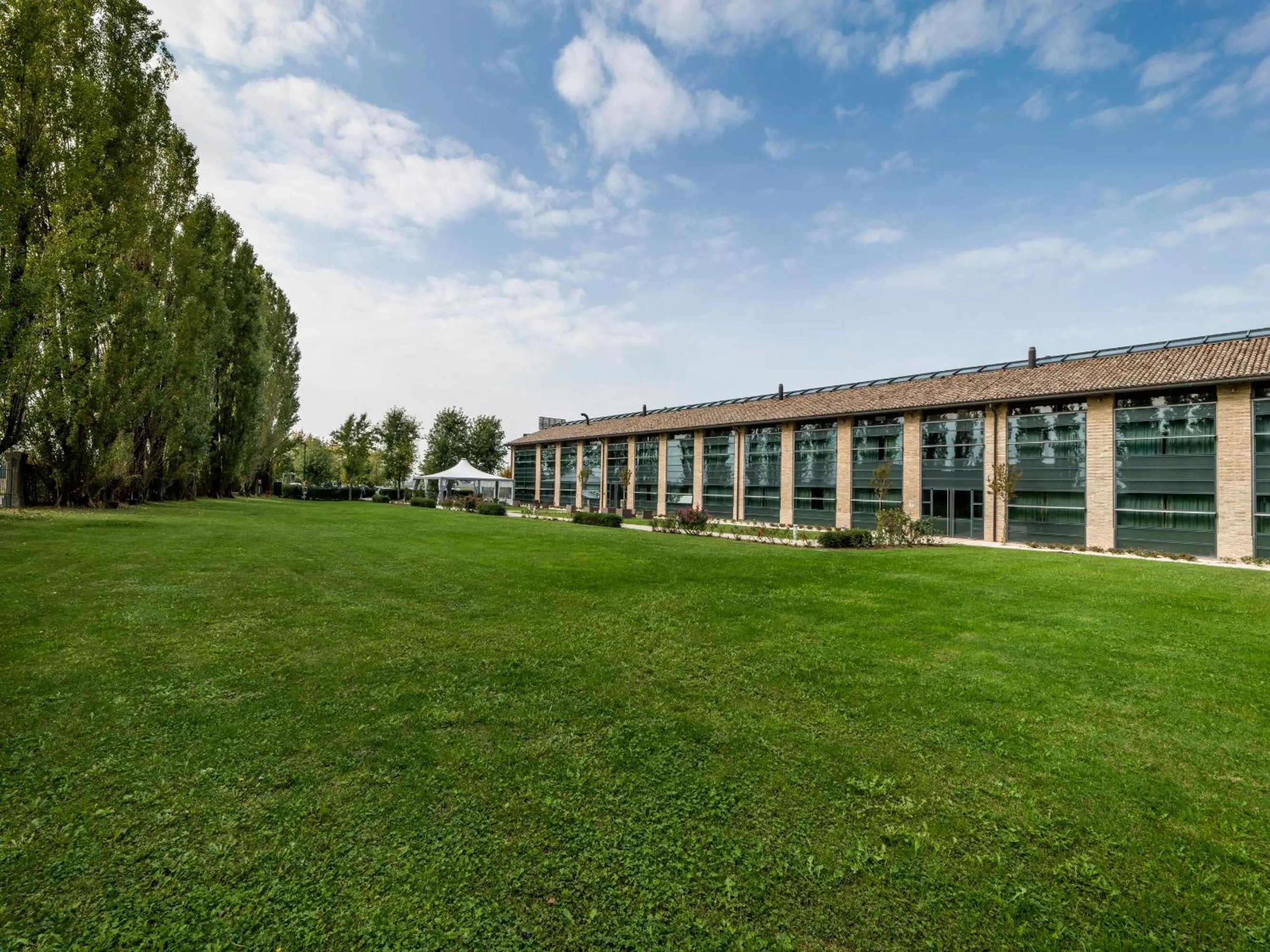 Facade/entrance in Best Western Hotel Green City