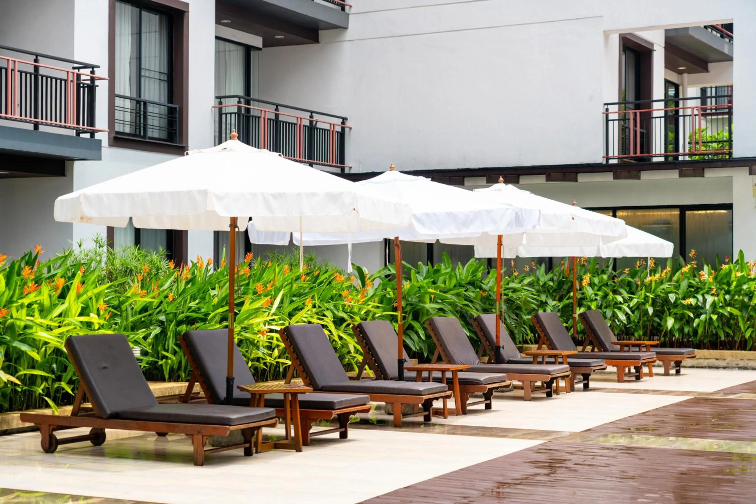 Swimming pool in Amanta Hotel & Residence Ratchada