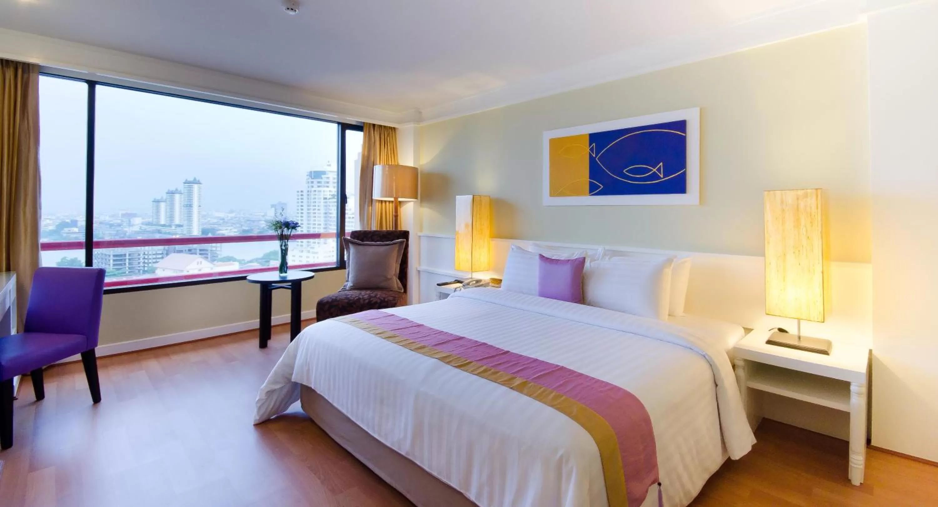 Bed in Tongtara Riverview Hotel