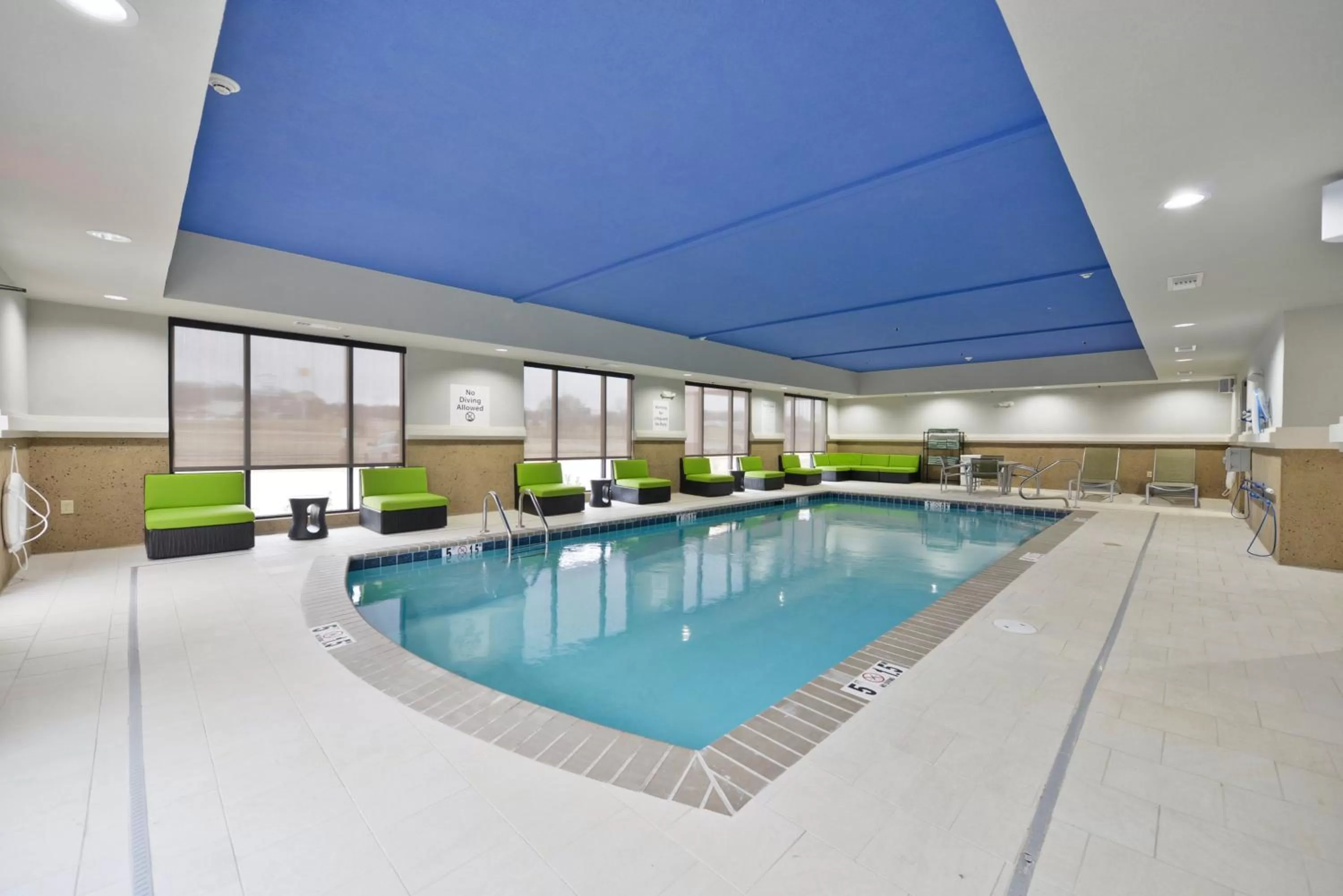 Swimming pool in Holiday Inn Express & Suites Forrest City by IHG