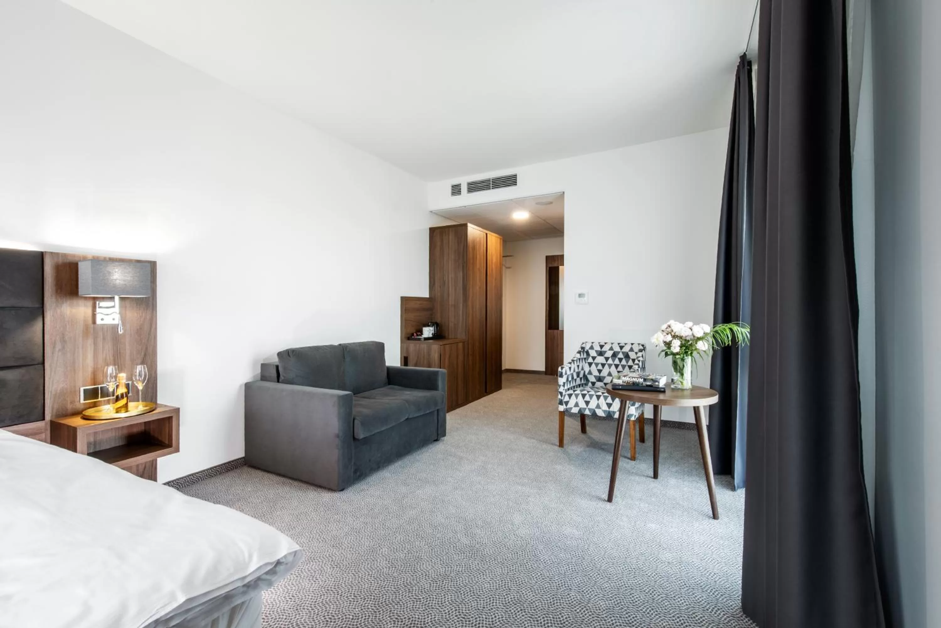 Bed in DB Hotel Wrocław