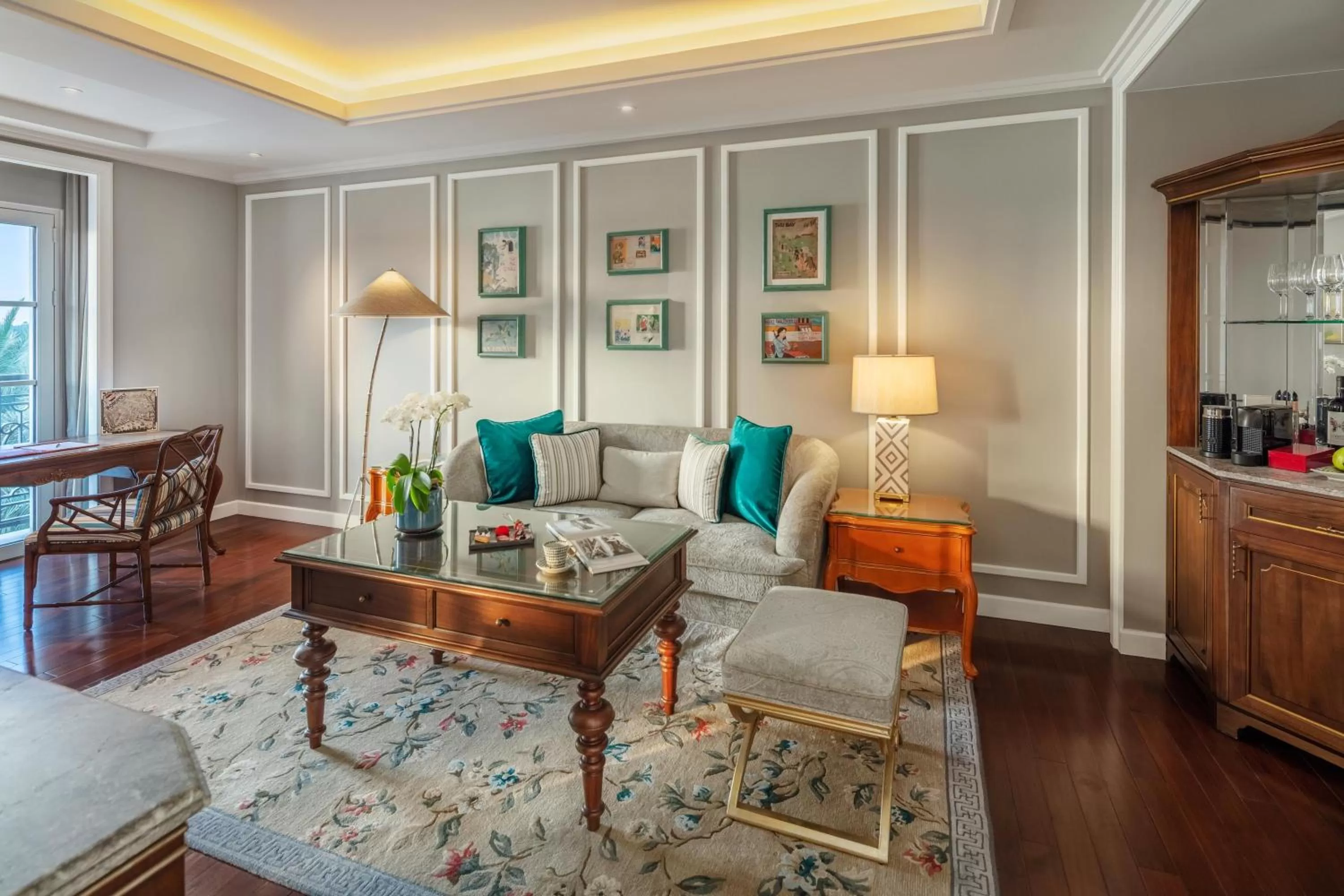 Living room in Mia Saigon – Luxury Boutique Hotel