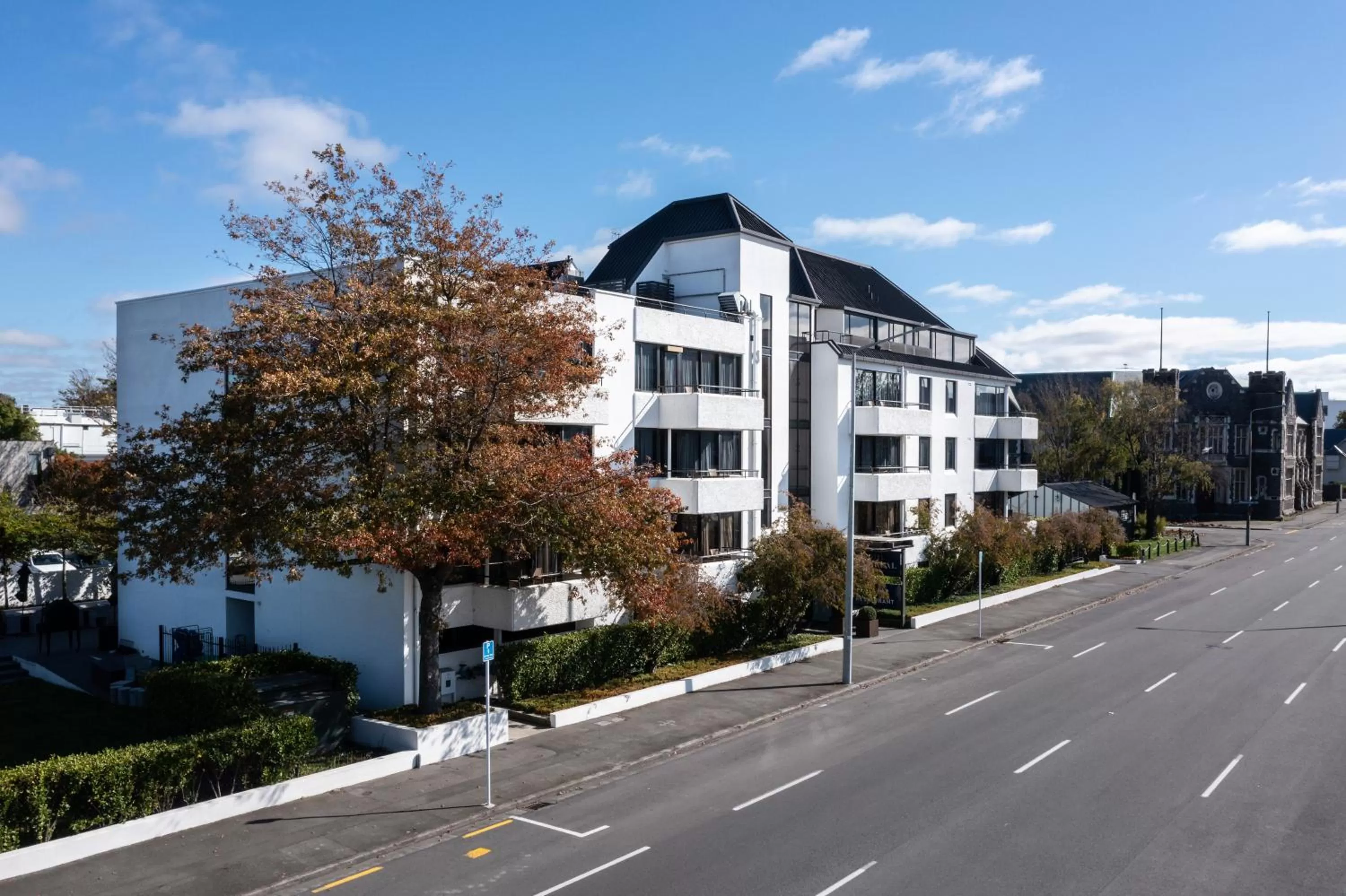 Property building in Hotel Montreal