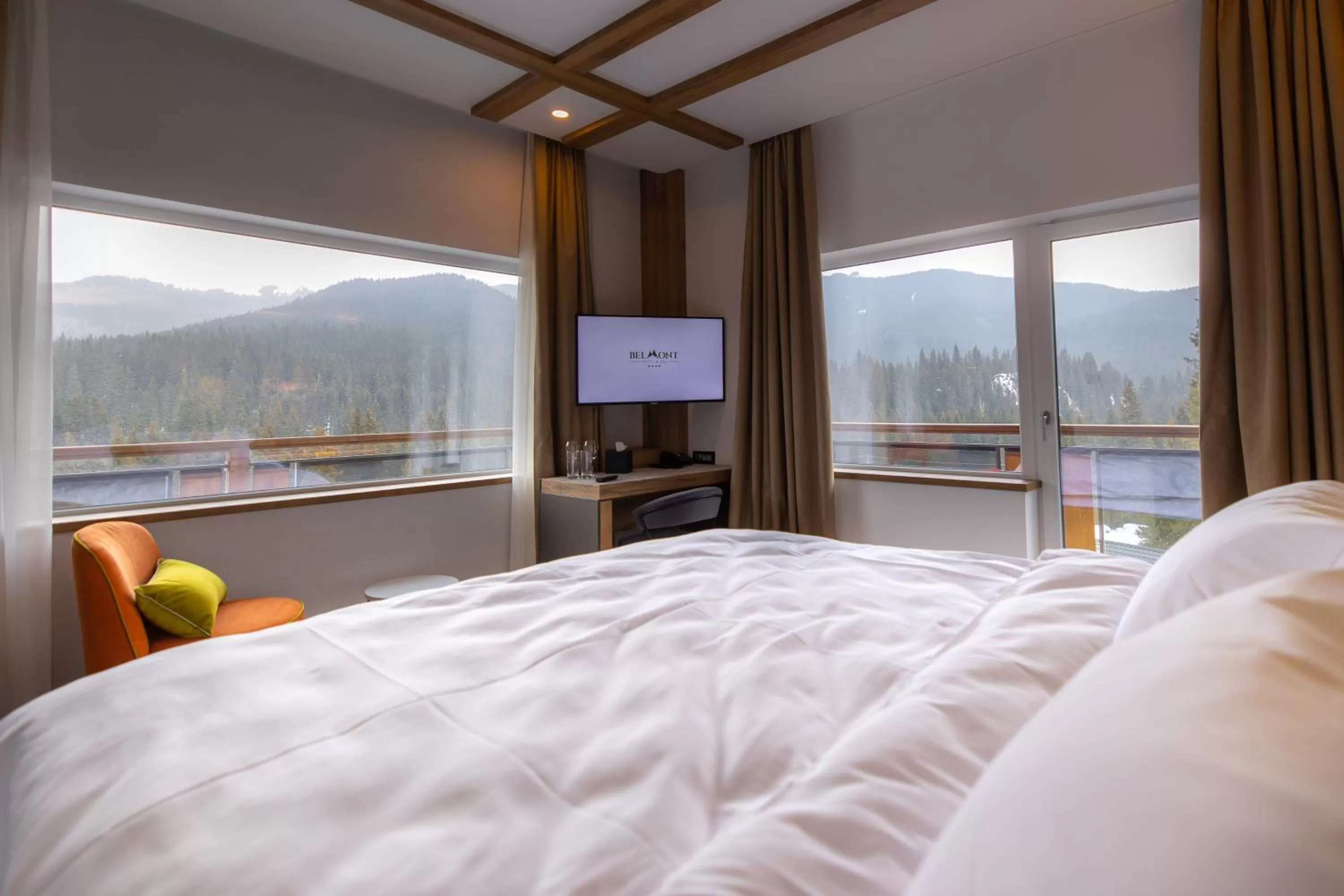 Bedroom, Bed in Hotel Belmont & Spa