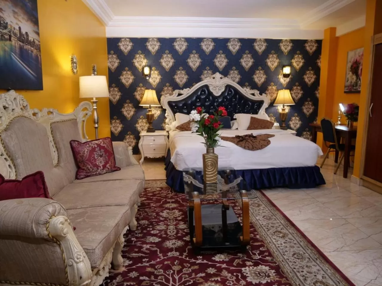 Bed in Marriot Metropolitan Hotel