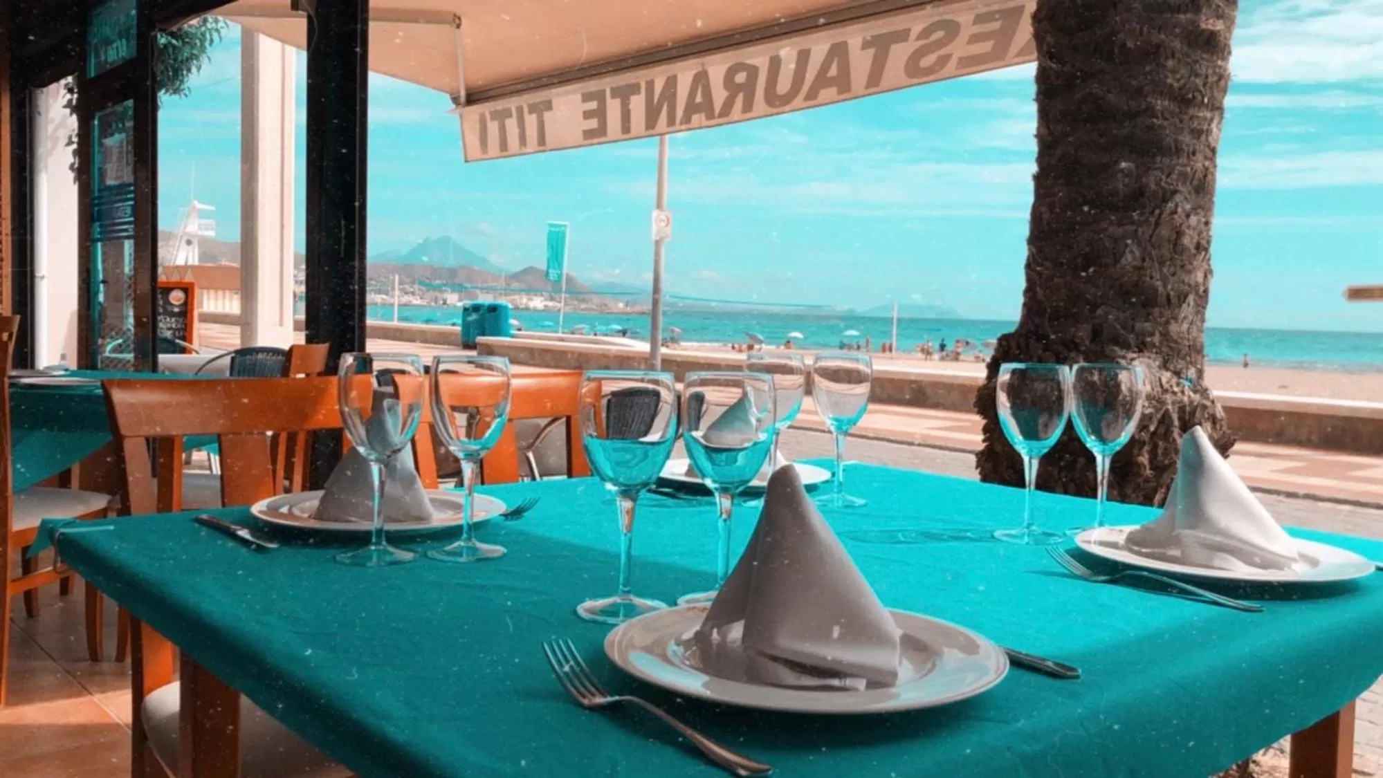 Restaurant/places to eat in Hotel La Familia