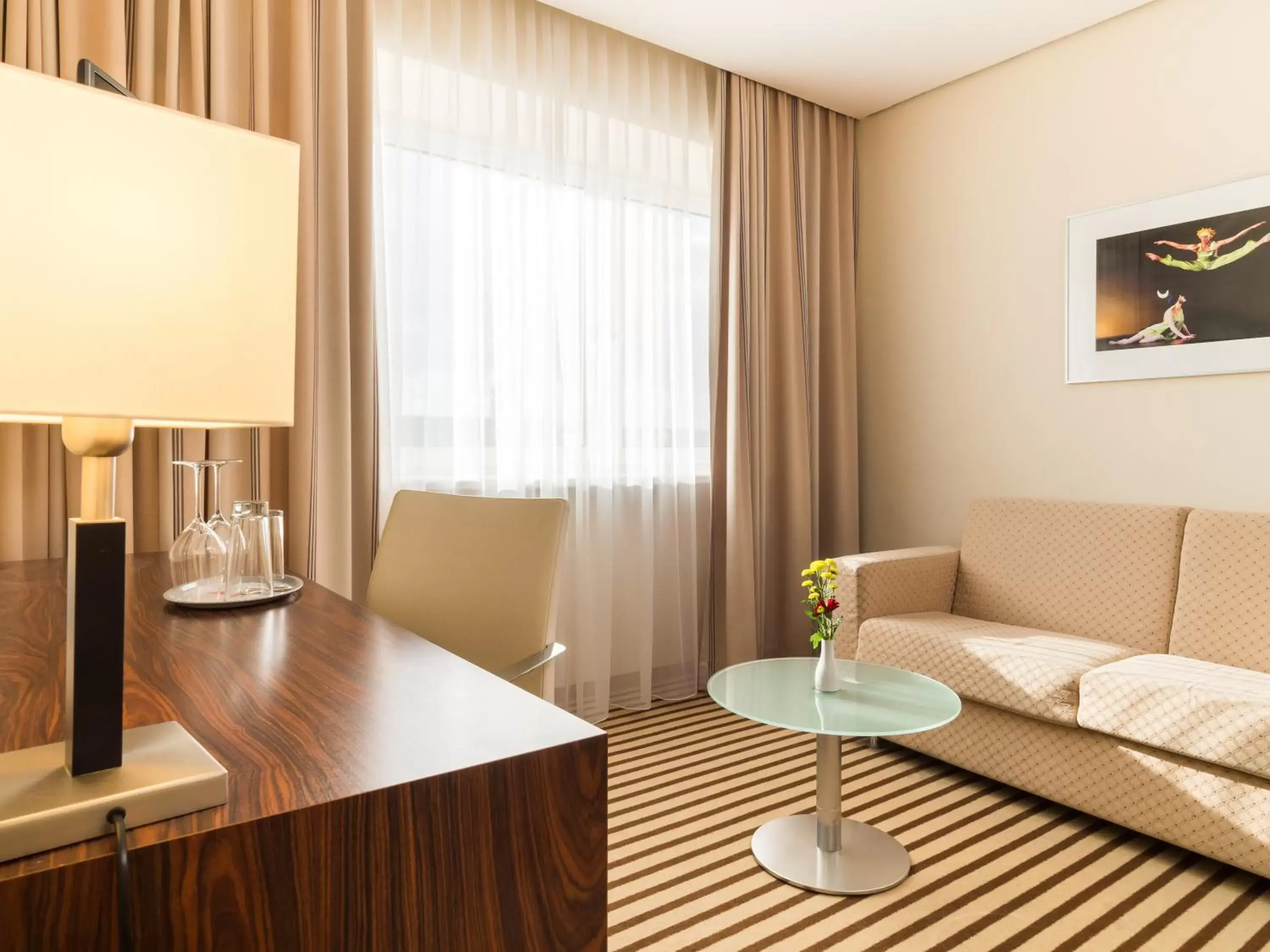 Family Room (3 Adults) in Hotel an der Oper Family Room (3 Adults) in Hotel an der Oper