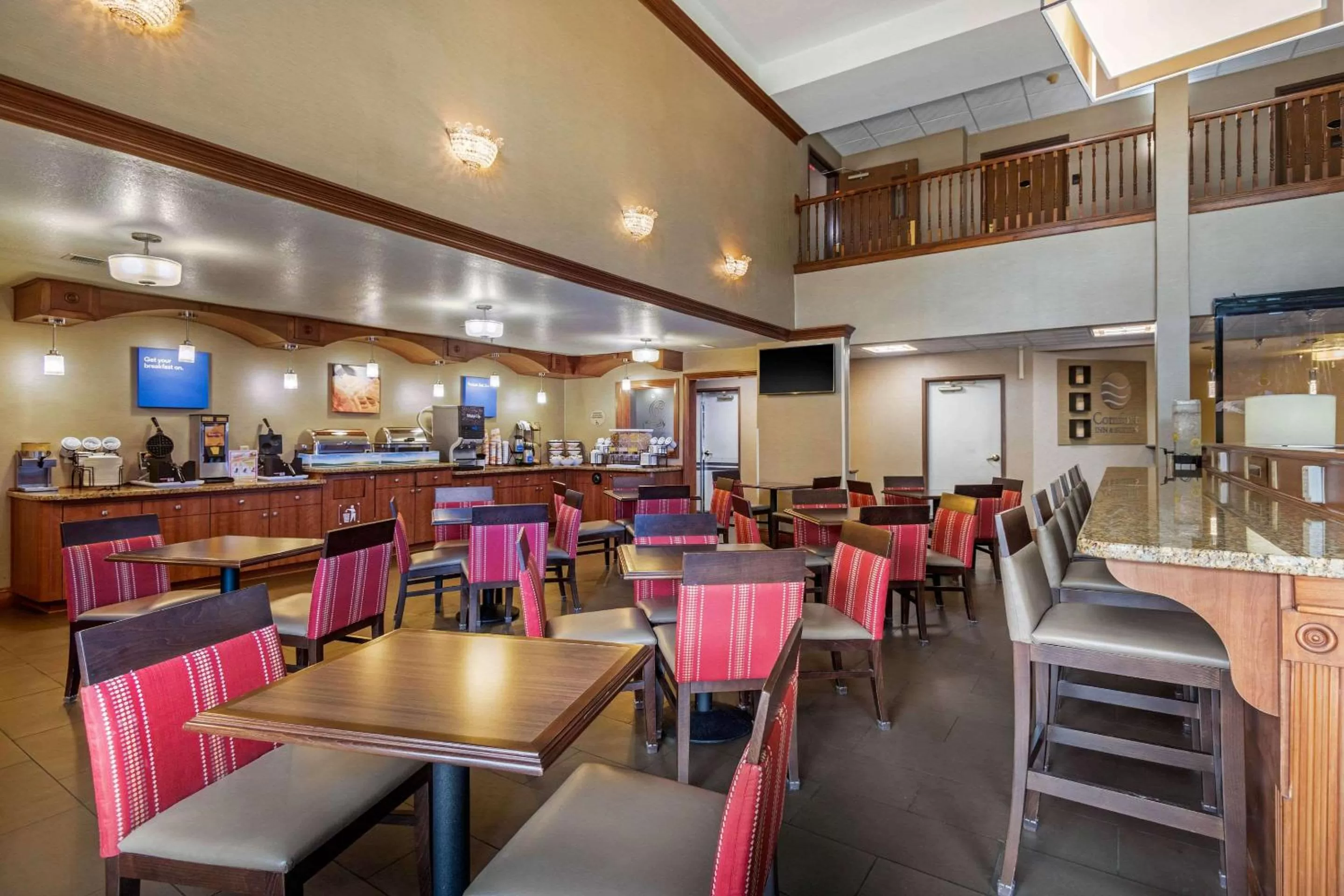 Restaurant/places to eat in Comfort Inn & Suites Springfield I-44
